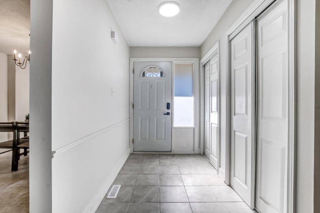 London South, ON N6E 2H2,590 Millbank DR #12