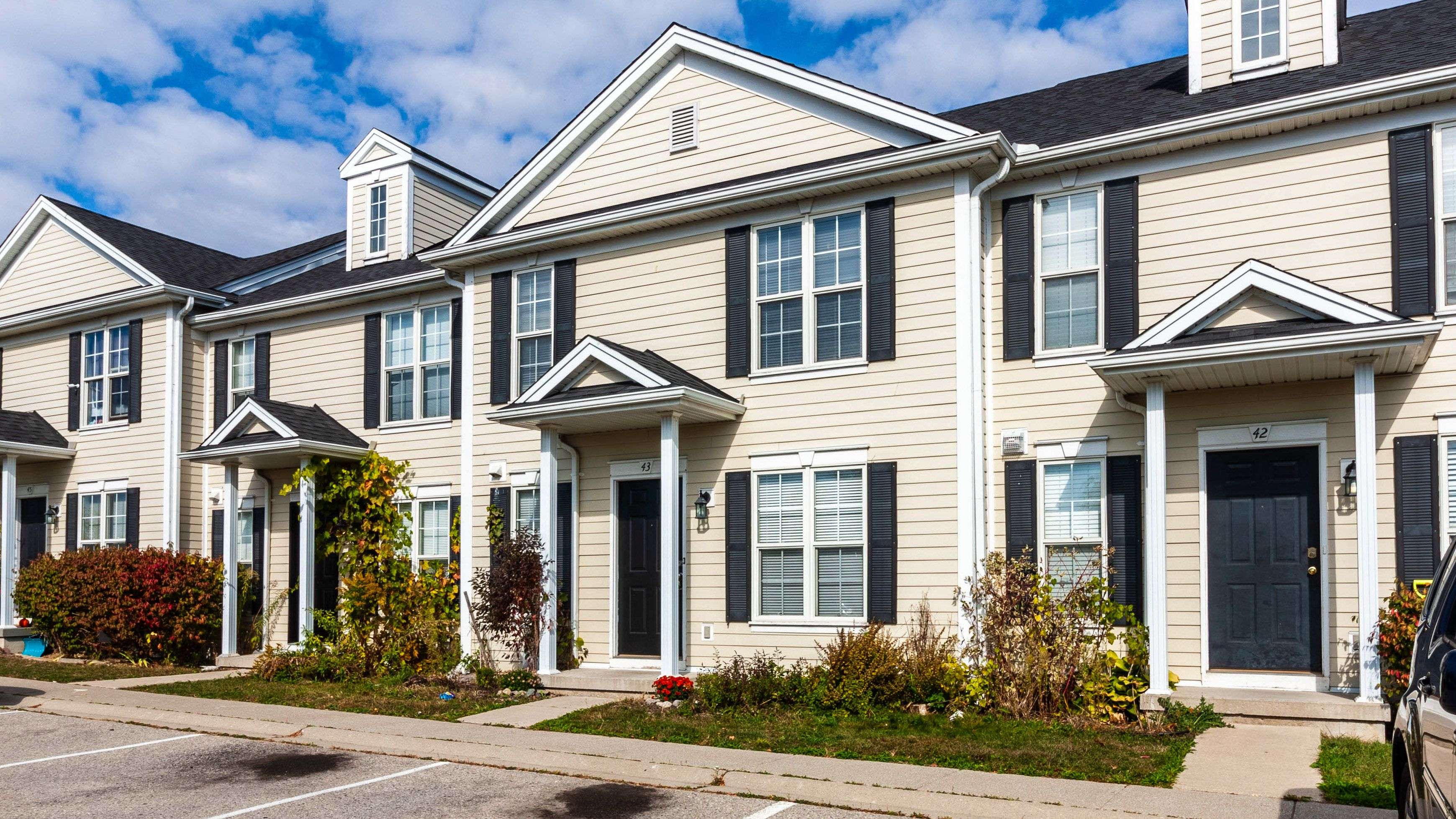 London North, ON N6G 5M5,600 Sarnia RD #43