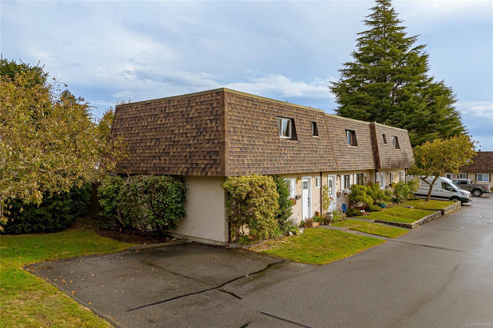 Central Saanich, BC V8M 1L9,7675 East Saanich Rd #9