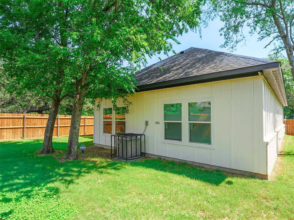 Dallas, TX 75210,4507 Metropolitan Avenue