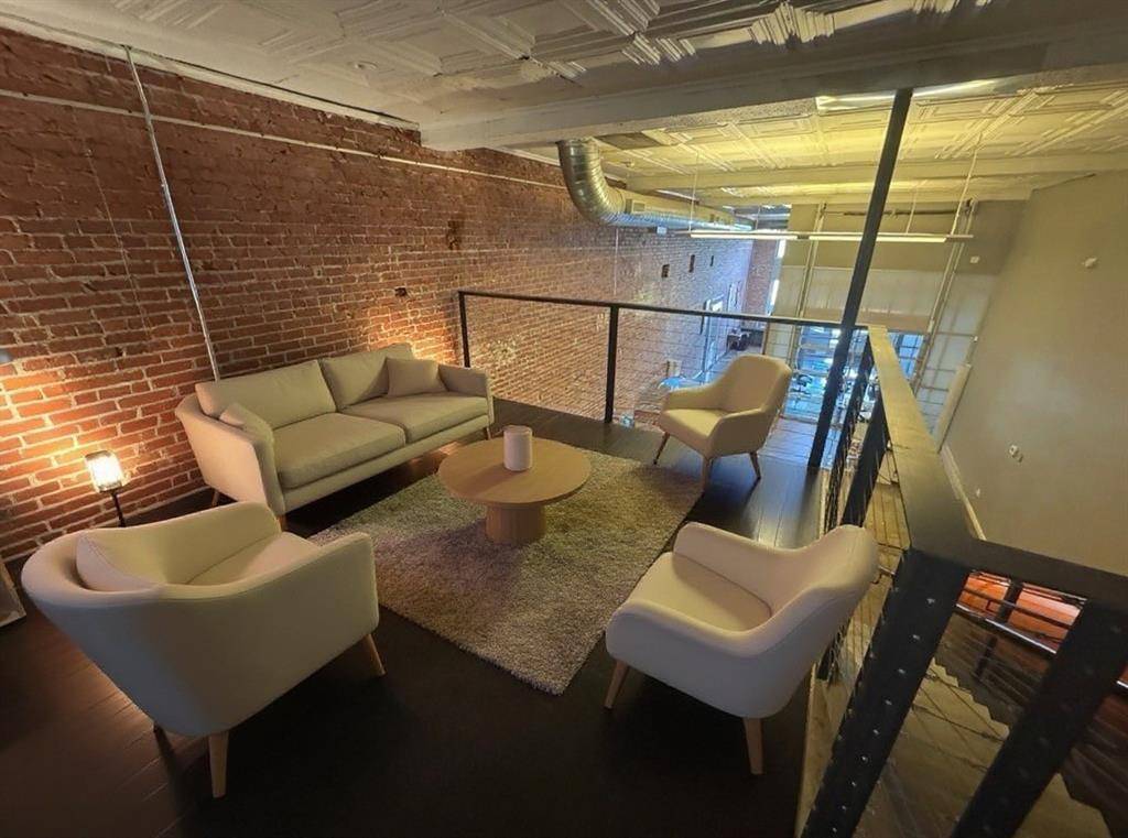 Shreveport, LA 71101,417 Lake Street