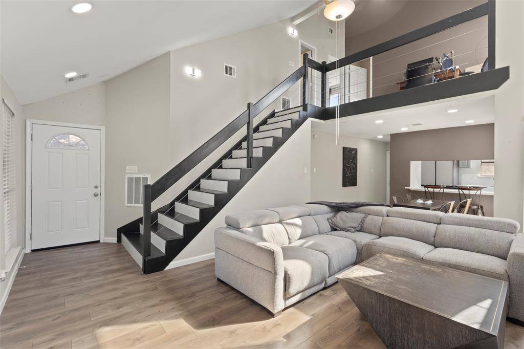 Mesquite, TX 75149,420 Seminary Ridge