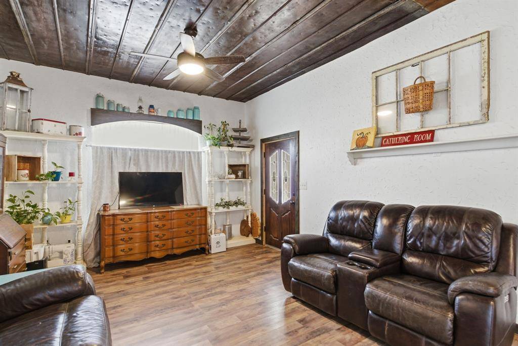 Lipan, TX 76462,205 Gandy Street