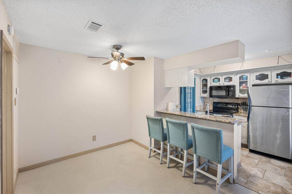 Fort Worth, TX 76120,1420 Meadowood Village Drive