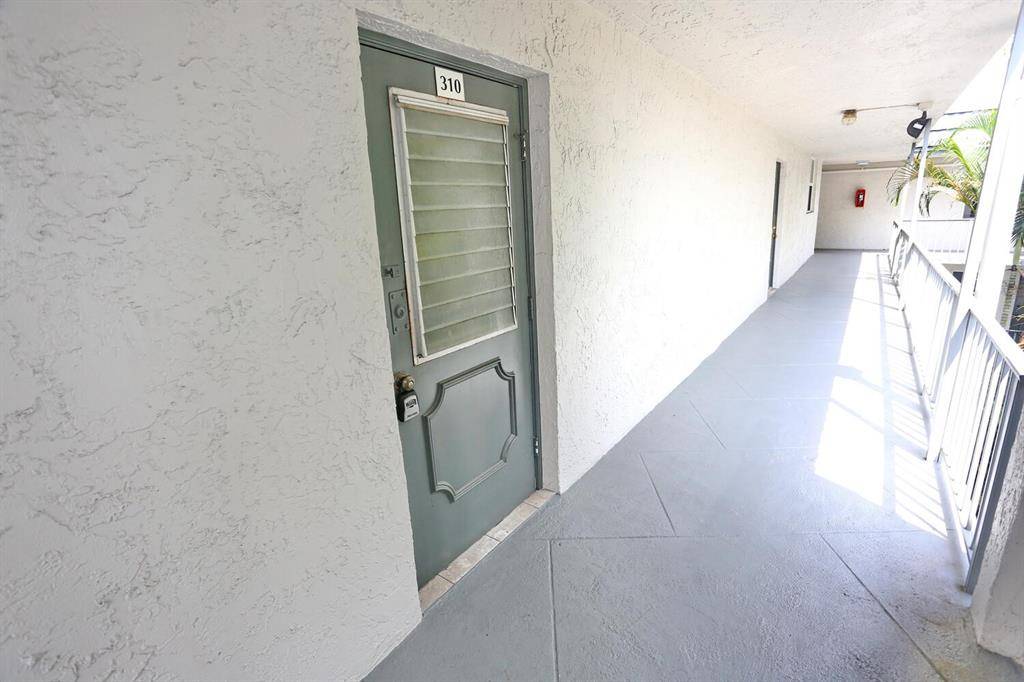 Tamarac, FL 33321,9151 Lime Bay Blvd #310