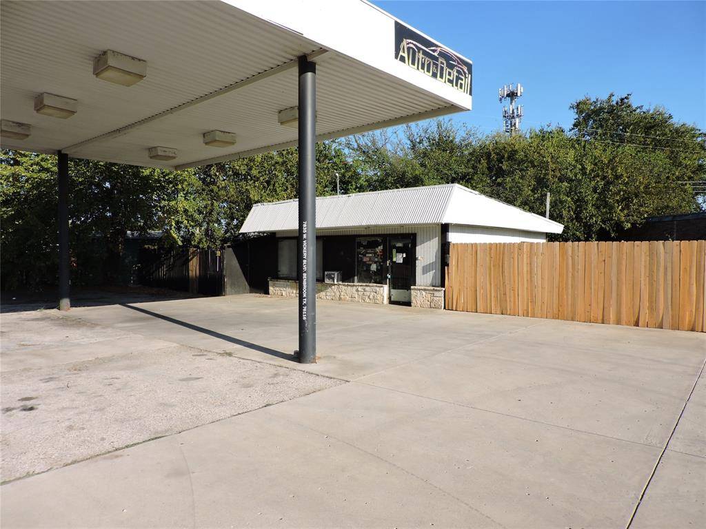 Benbrook, TX 76116,7385 W Vickery Boulevard