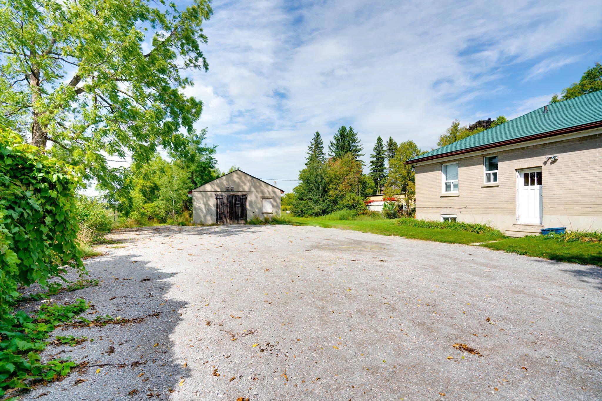 Ajax, ON L1T 4V2,154 Rossland RD E