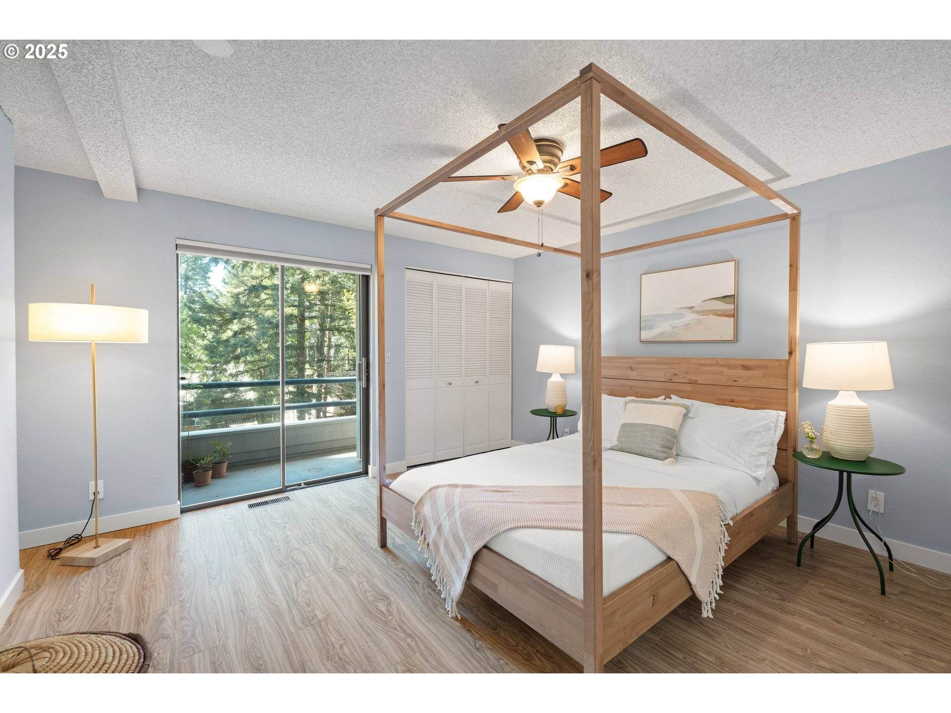 Lake Oswego, OR 97035,225 CERVANTES CIR