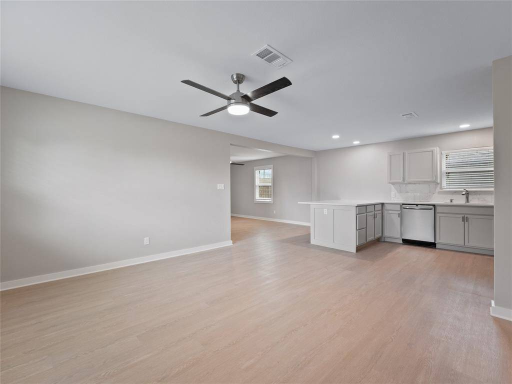 Anna, TX 75409,421 S Interurban Street