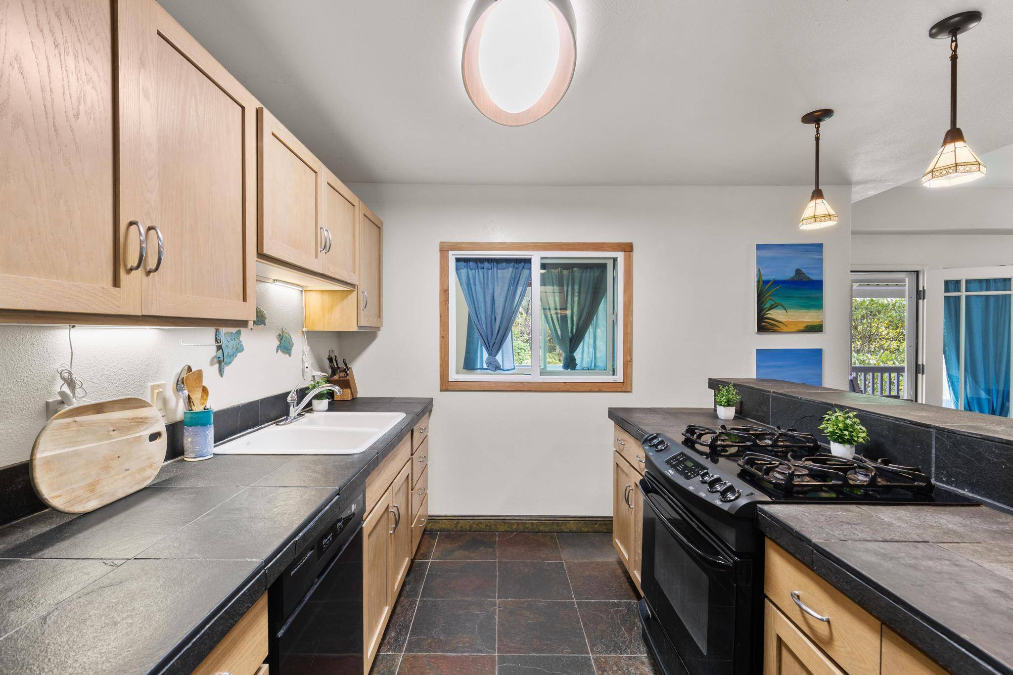 Hilo, HI 96720,120 OPIO RD