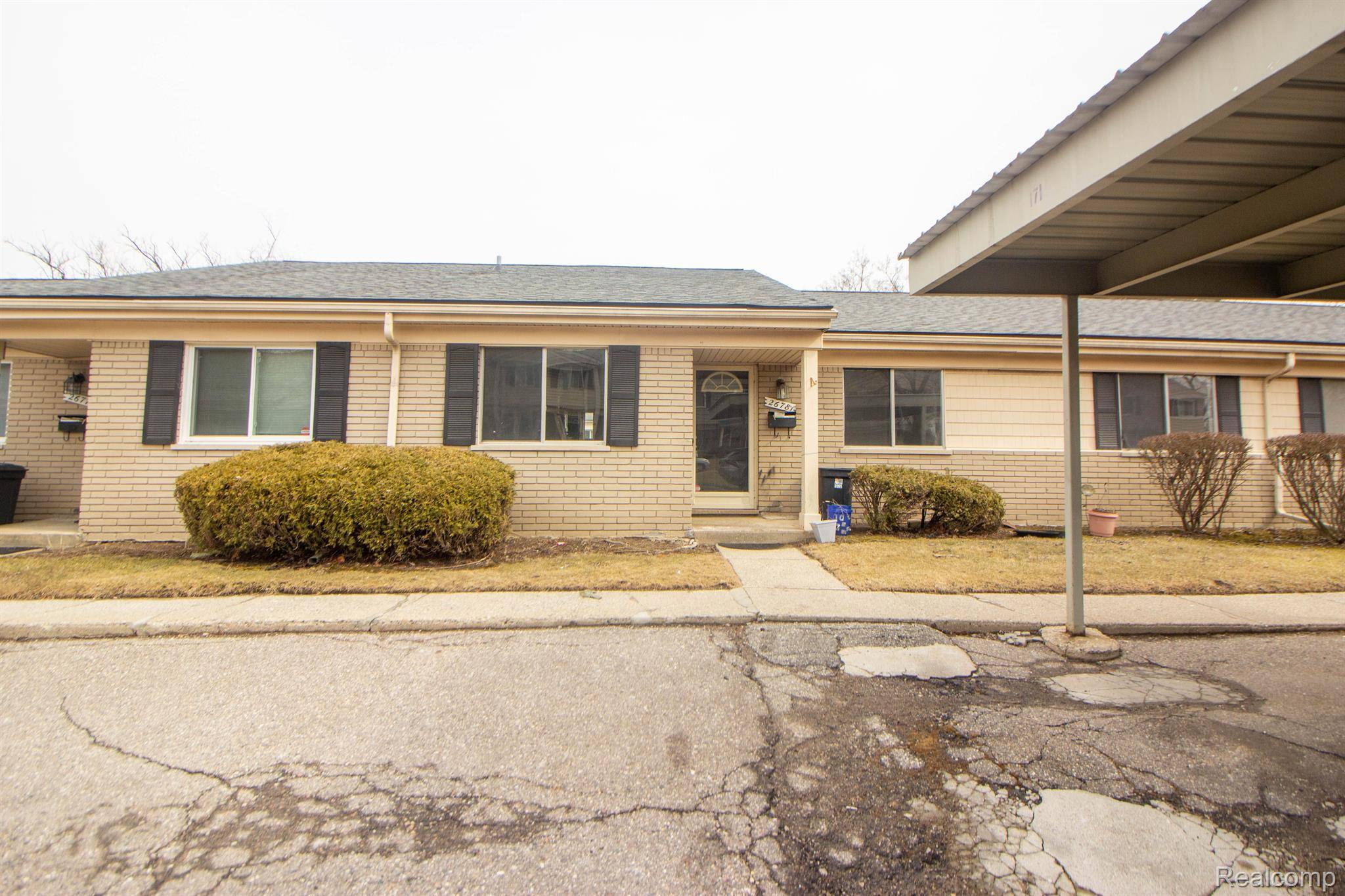 Southfield, MI 48034,26781 FRANKLIN POINTE DR