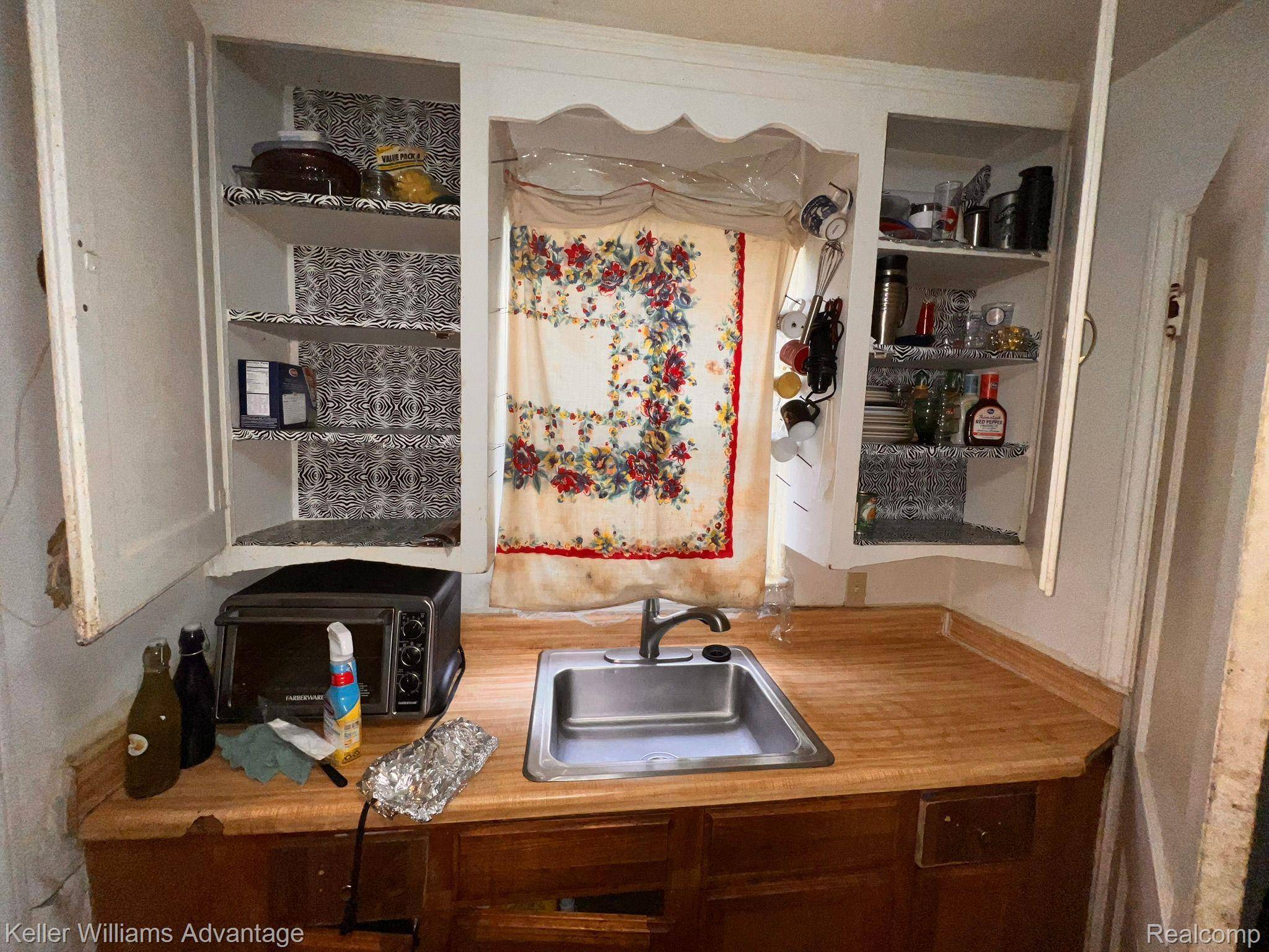 Detroit, MI 48235,19175 FERGUSON ST