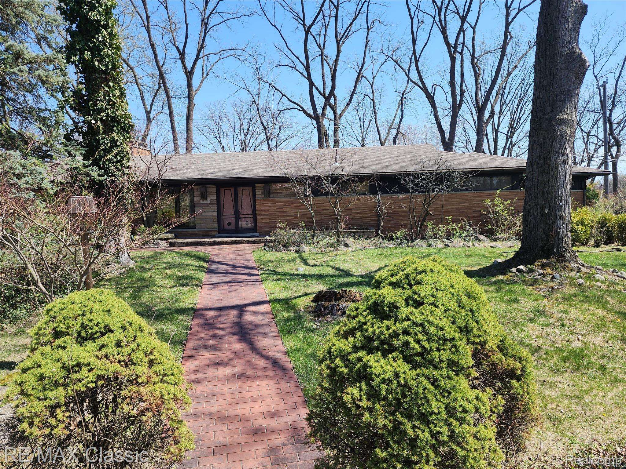 Farmington Hills, MI 48334,31126 FRANKLIN FAIRWAY ST