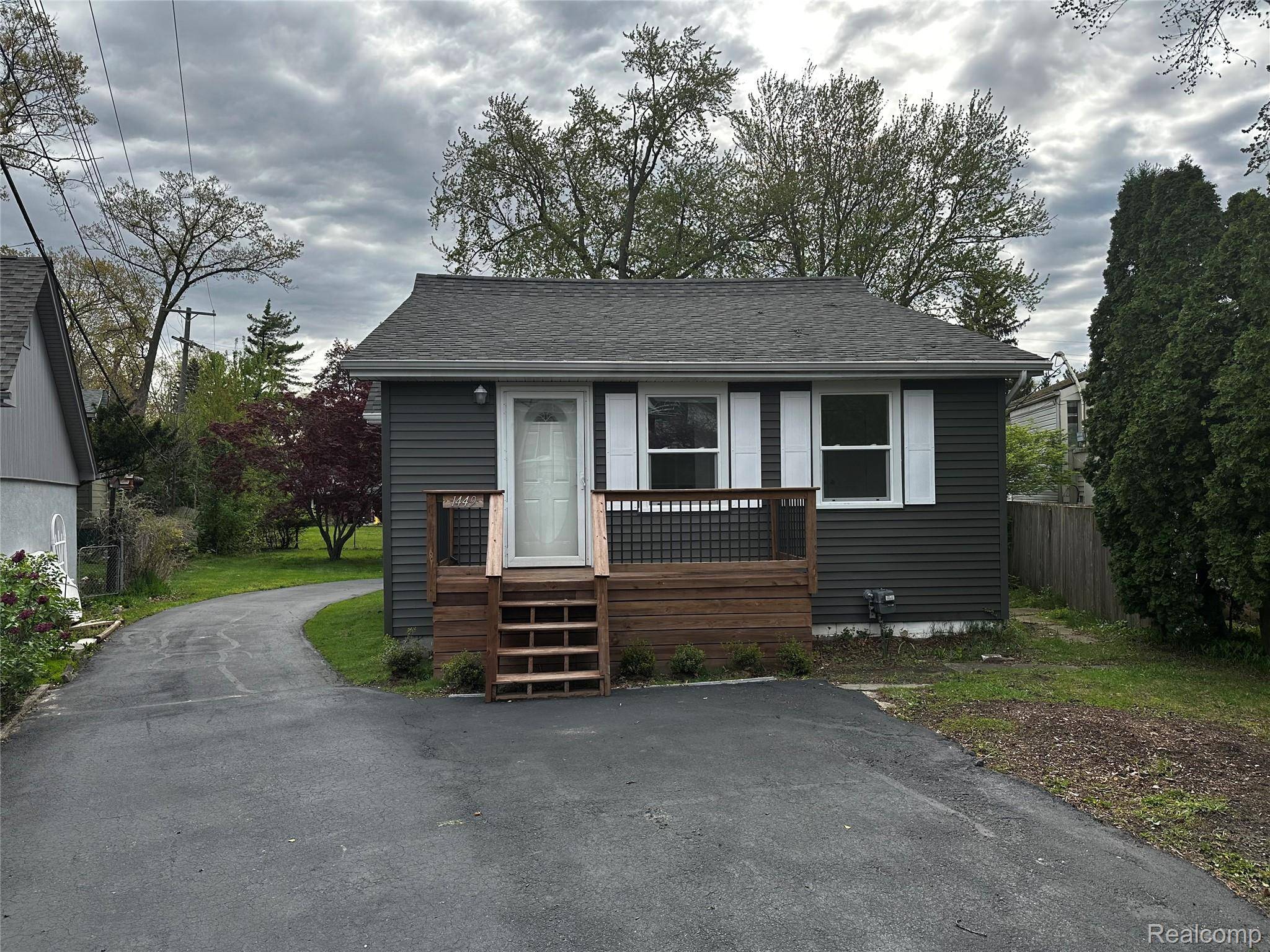 Sylvan Lake, MI 48320,1449 BENVENUE ST