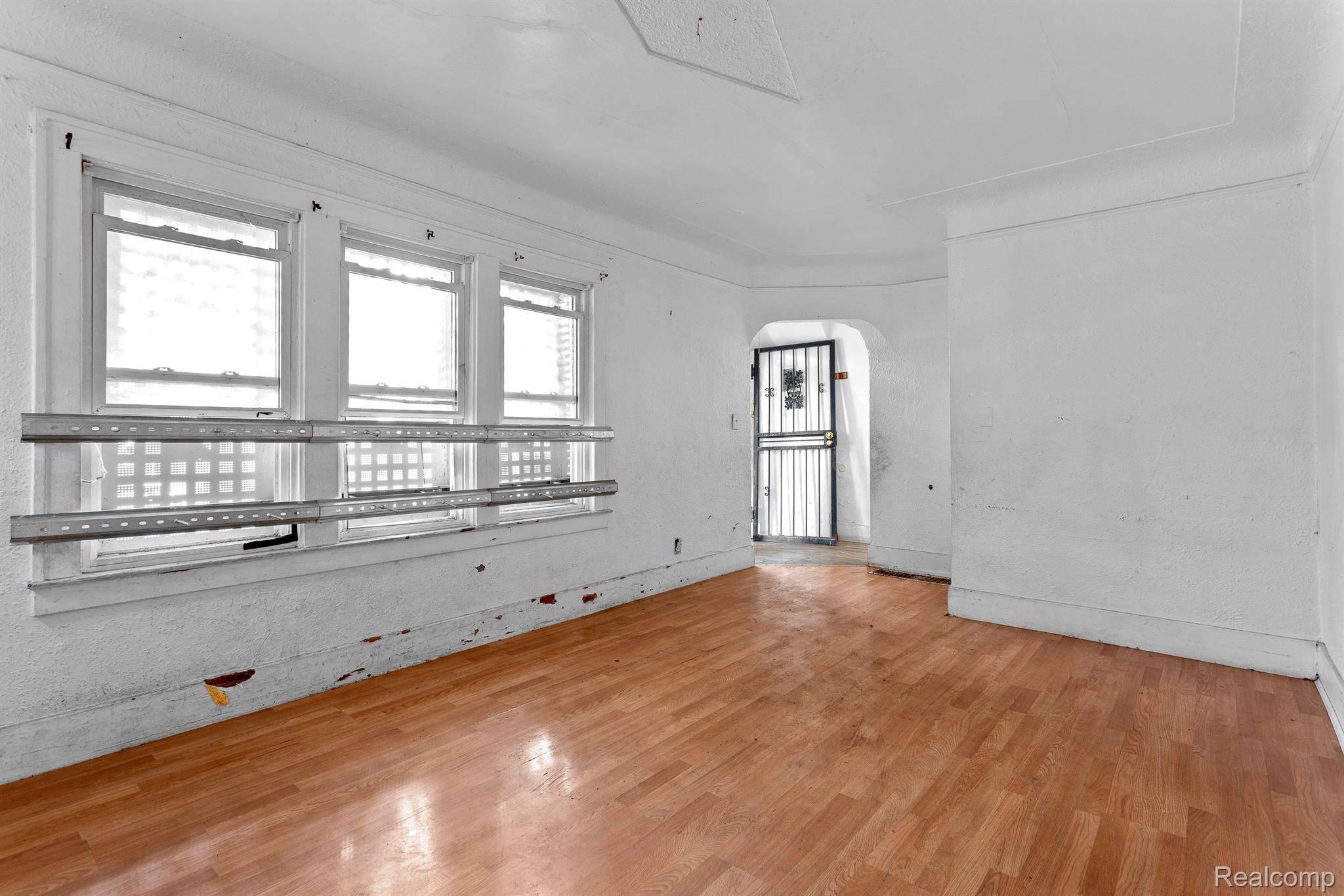 Detroit, MI 48227,14919 LESURE ST