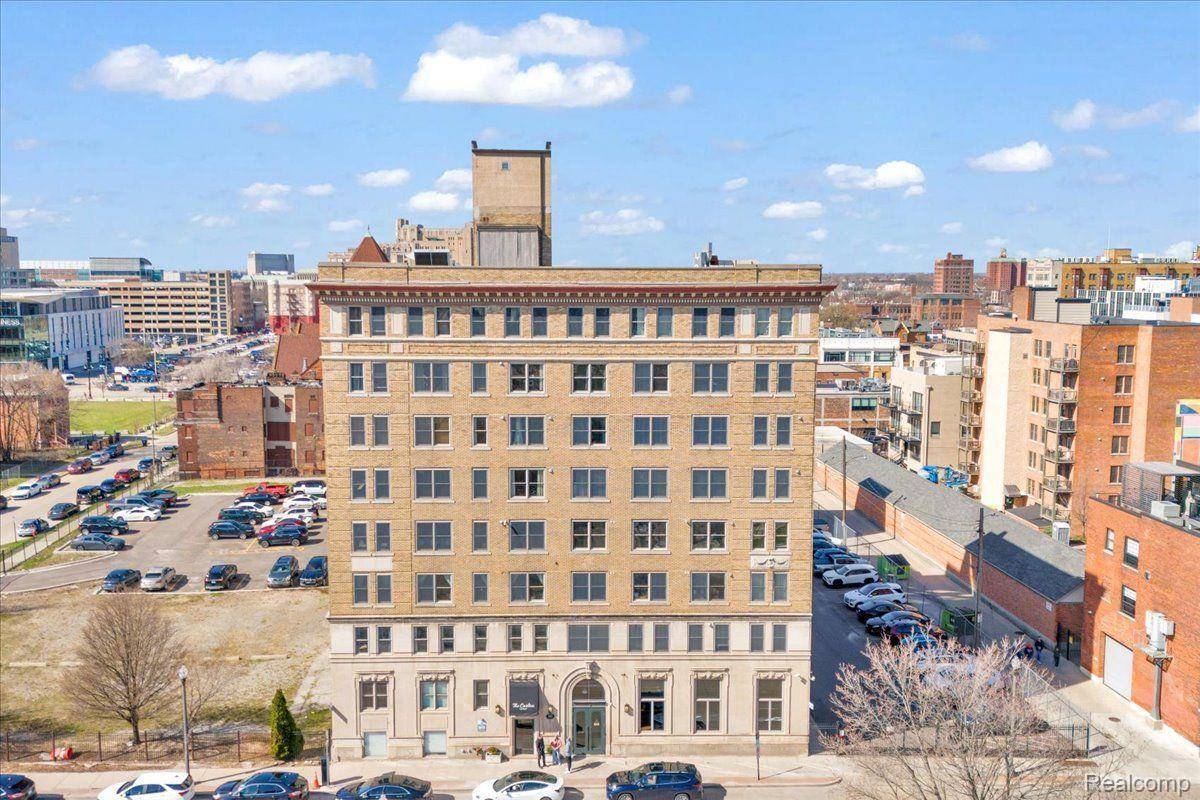 Detroit, MI 48201,2915 JOHN R ST #407