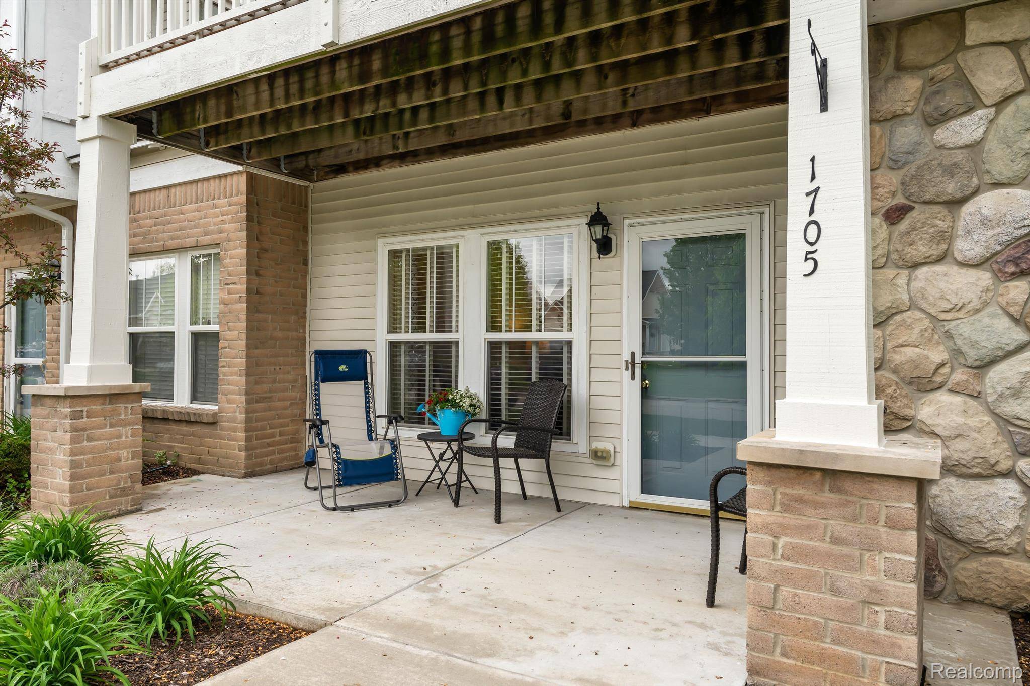 Howell, MI 48855,1705 WELLAND ST #27