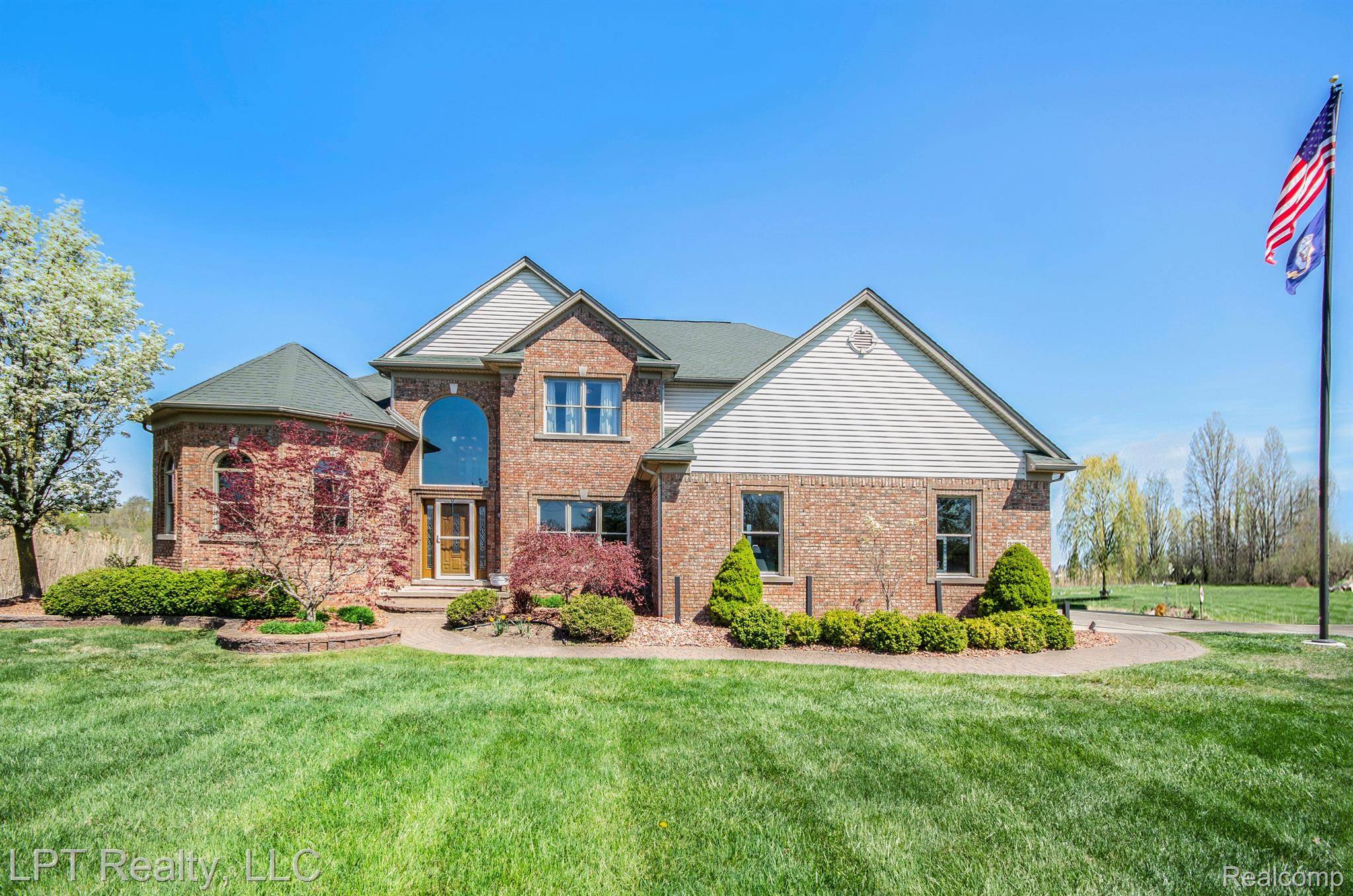 South Rockwood, MI 48179,3227 READY RD