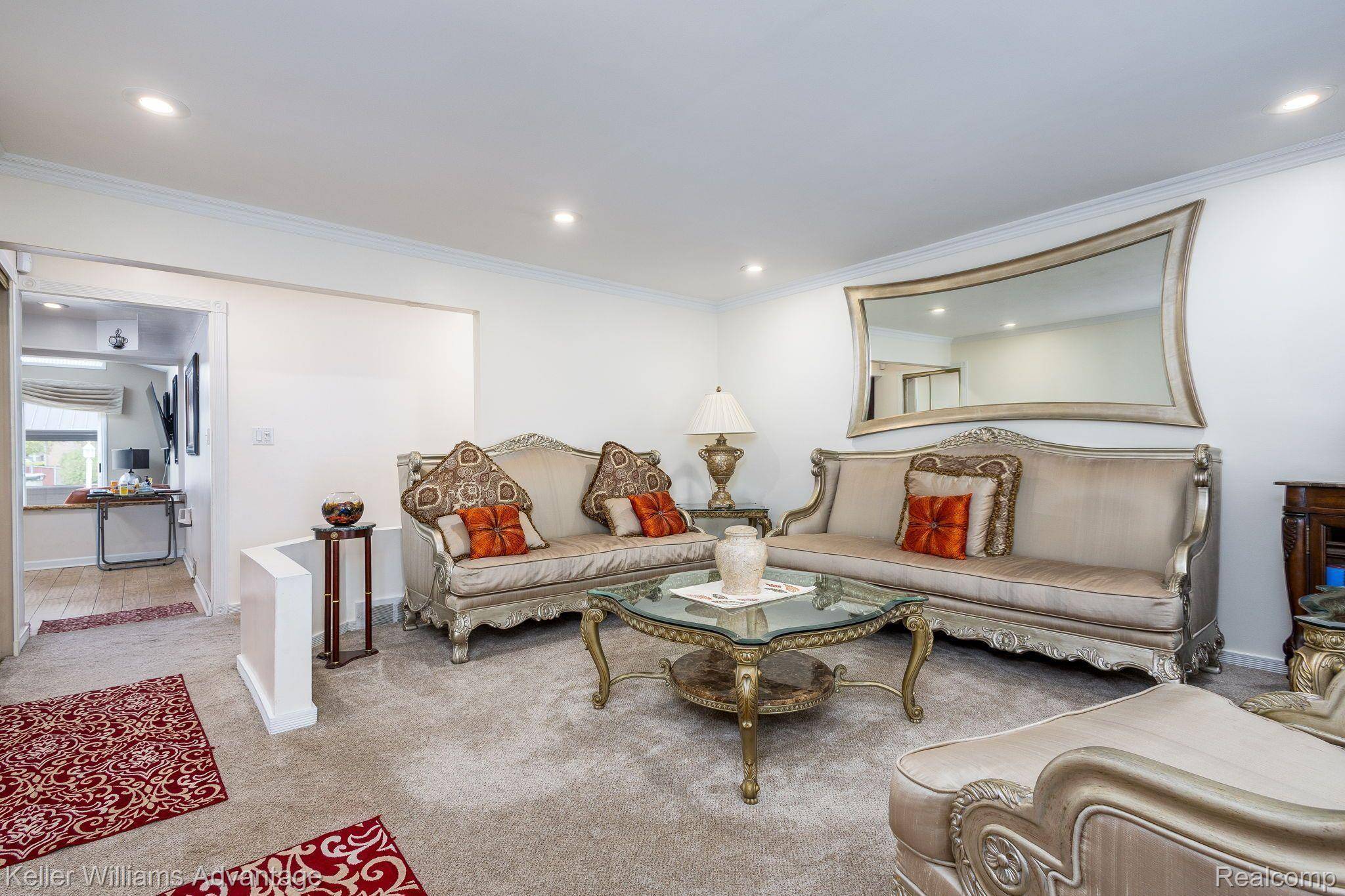 Warren, MI 48088,12848 E 14 MILE RD