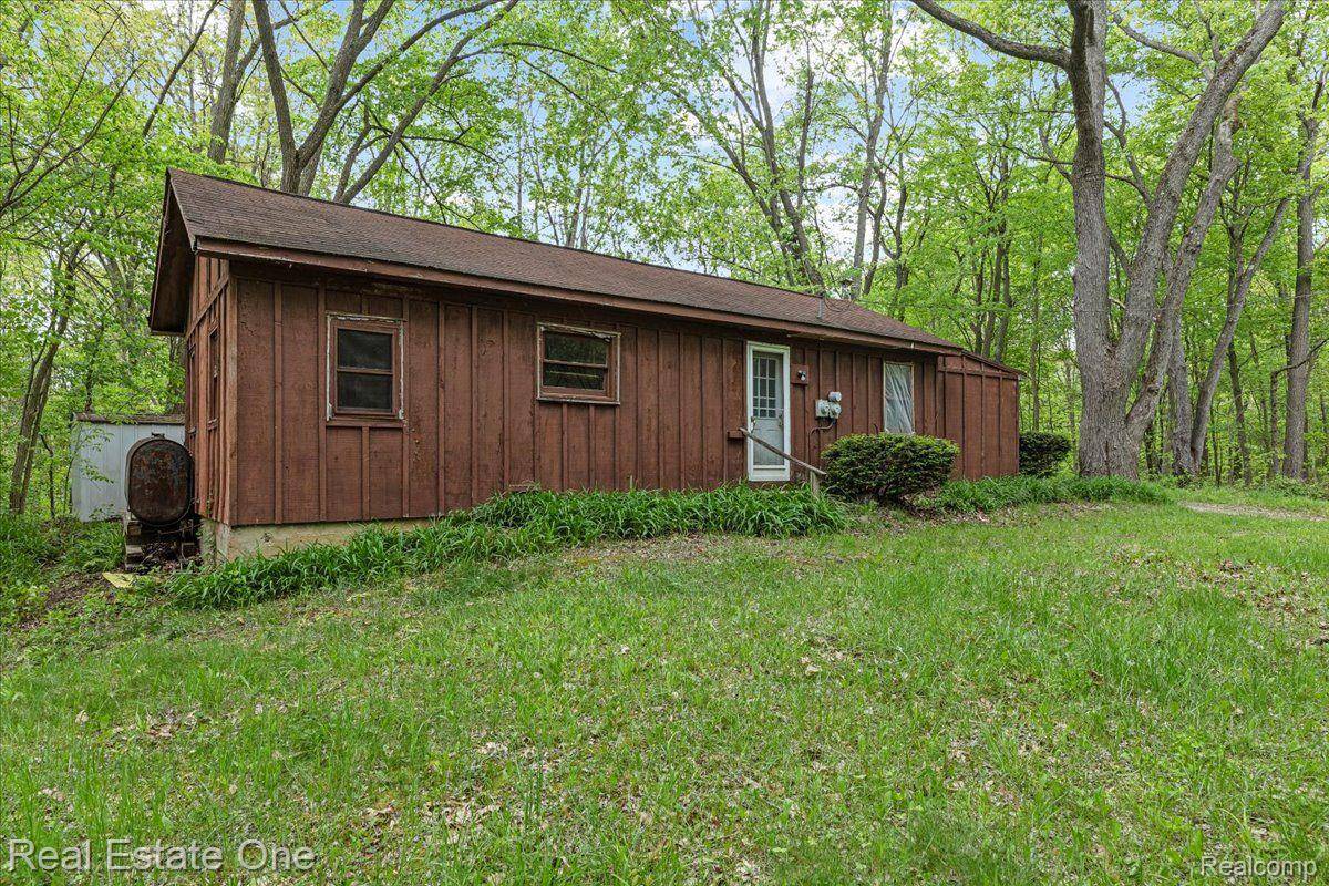 Ortonville, MI 48462,2878 PERRY LAKE RD