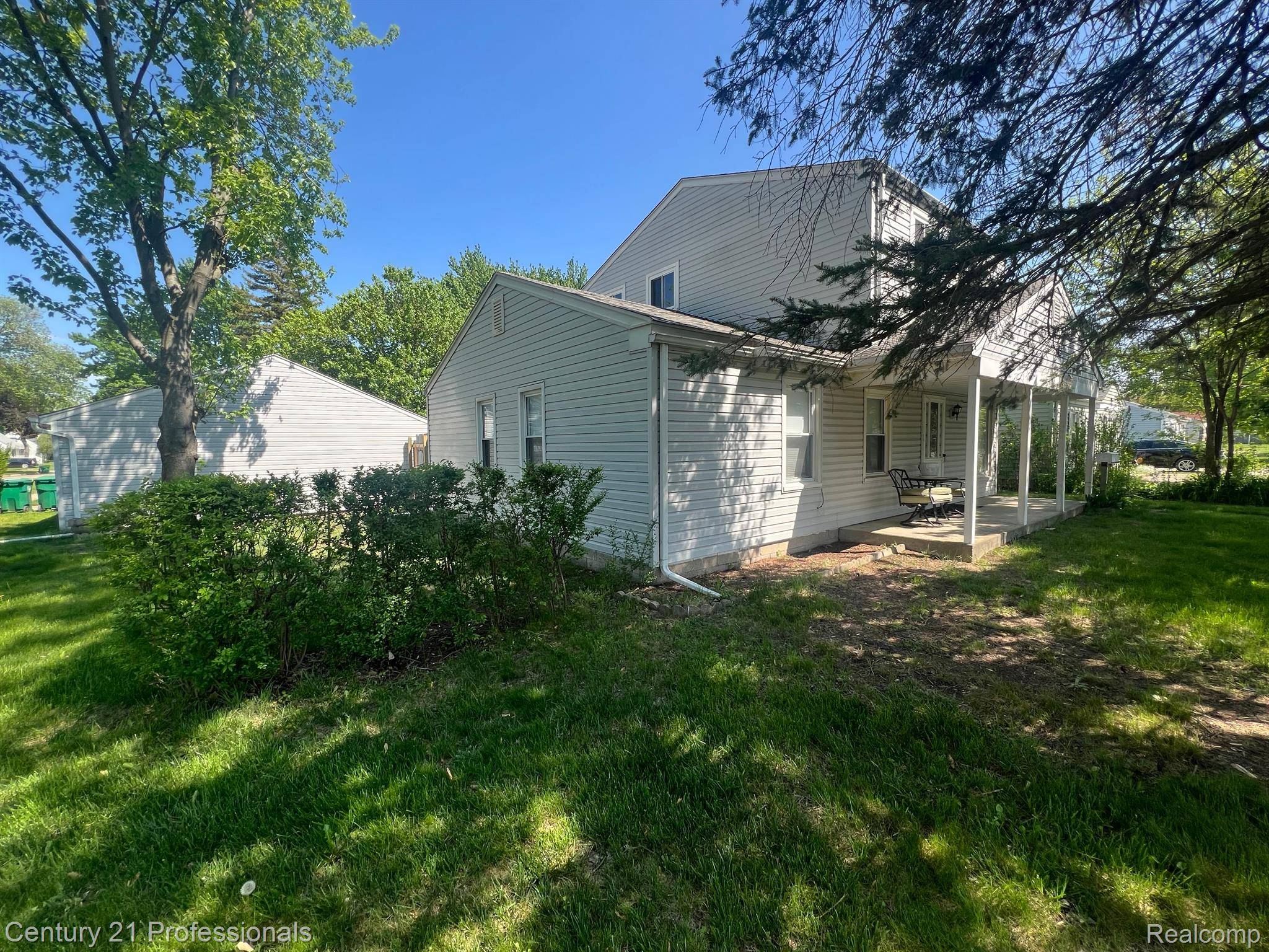 Garden City, MI 48135,858 VENOY RD