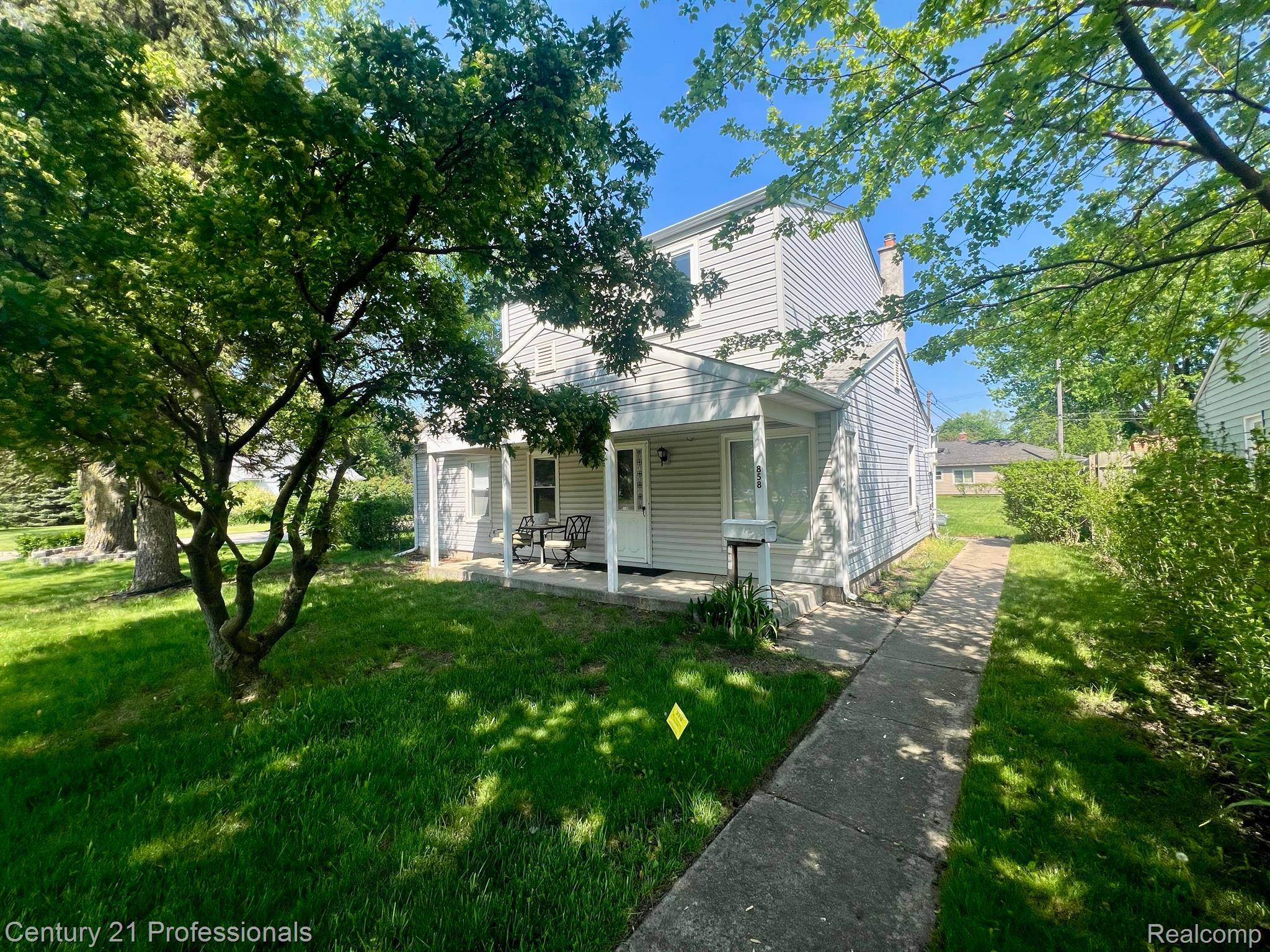 Garden City, MI 48135,858 VENOY RD