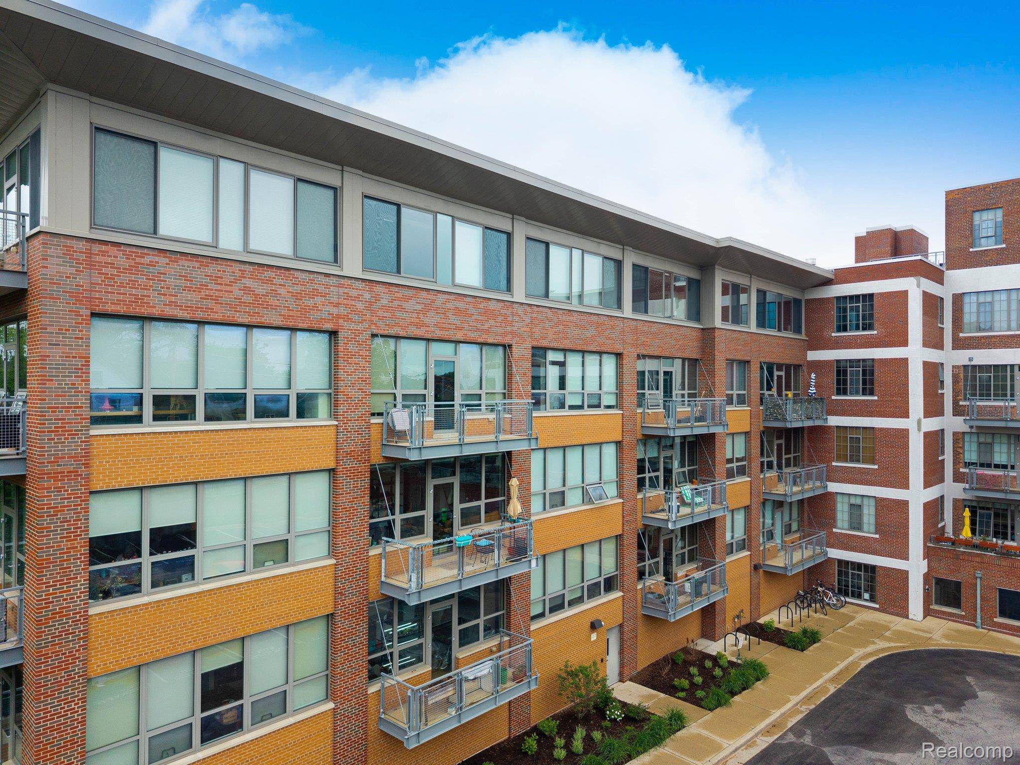 Ann Arbor, MI 48103,315 2nd ST #403