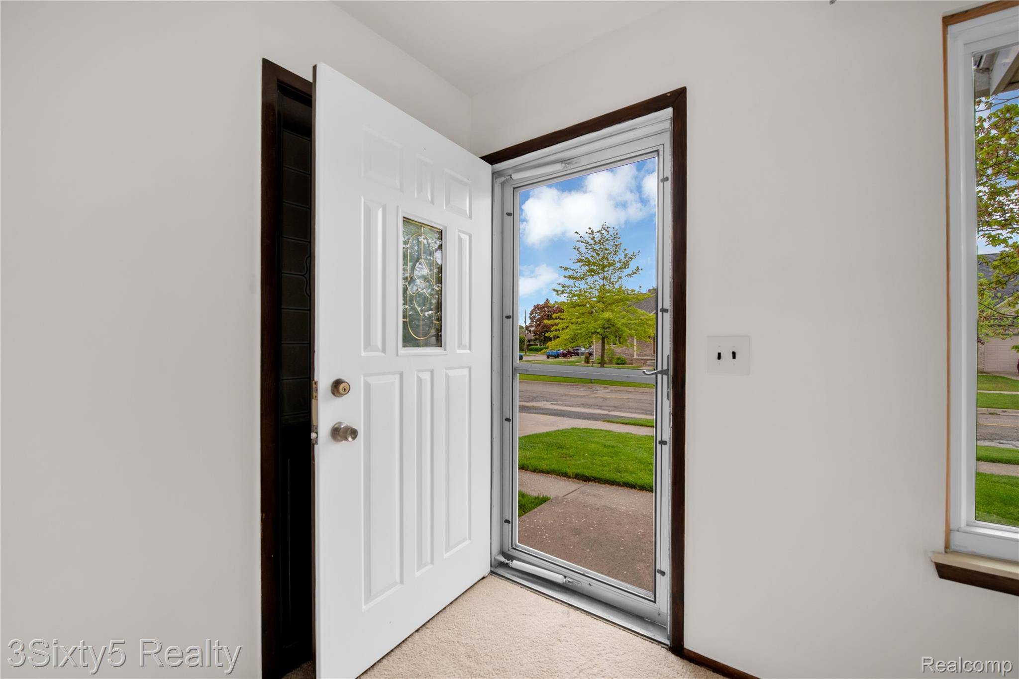 Rockwood, MI 48173,30572 S Gibraltar RD