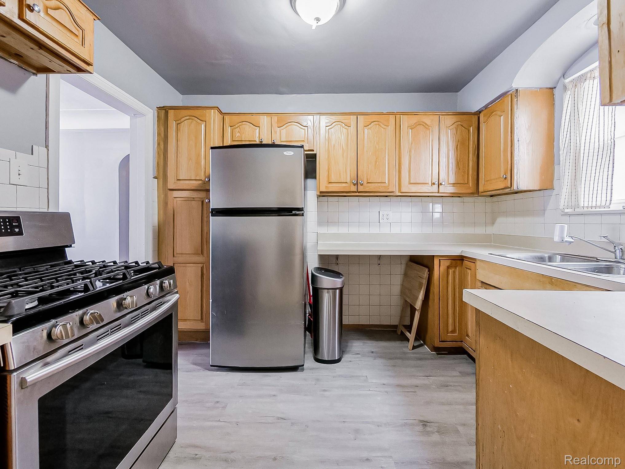 Detroit, MI 48227,14209 Asbury PARK