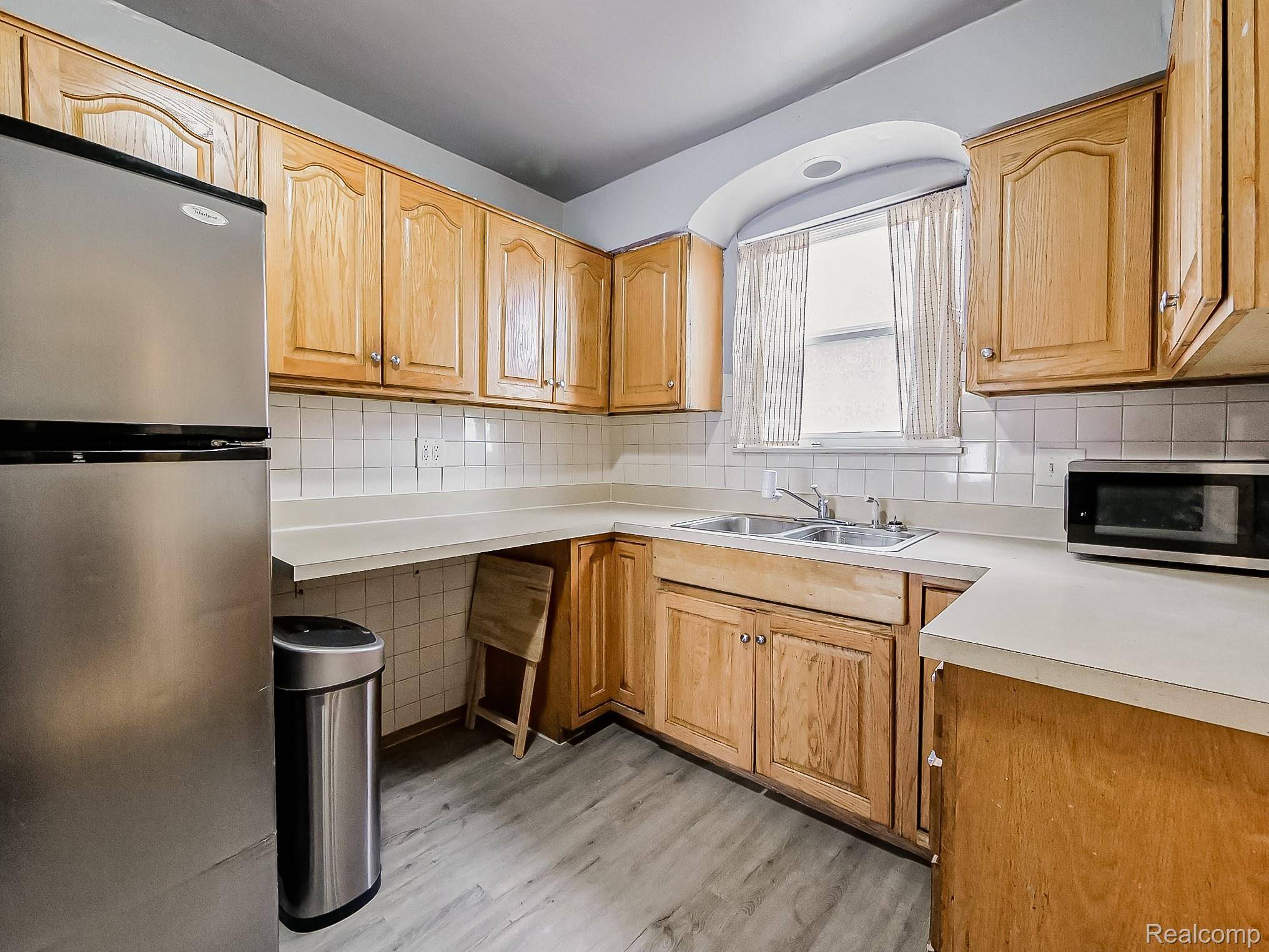 Detroit, MI 48227,14209 Asbury PARK