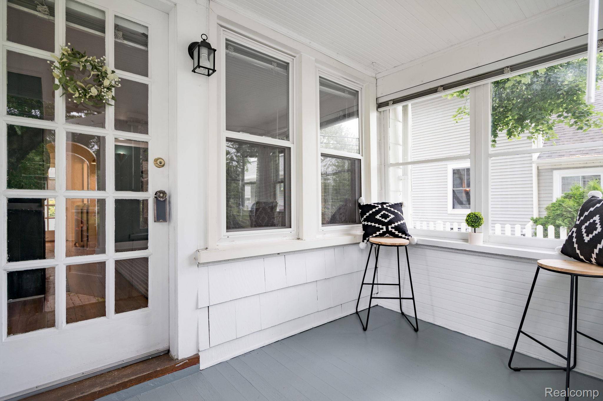 Rochester Hills, MI 48307,629 1st ST