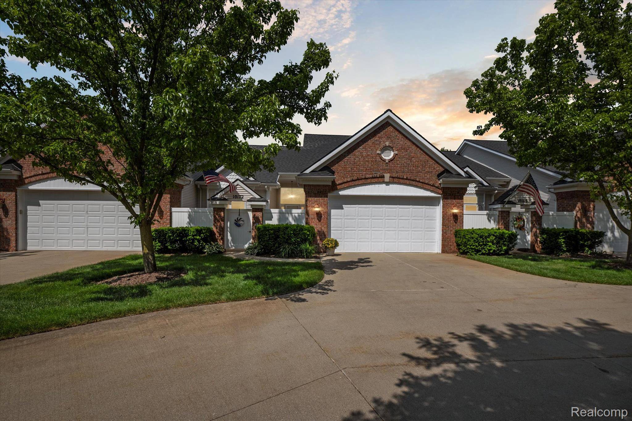 South Lyon, MI 48178,10172 Clarkshire CT