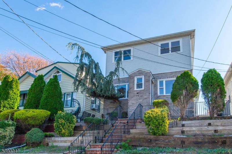 North Arlington Boro, NJ 07031,12 Bond Pl