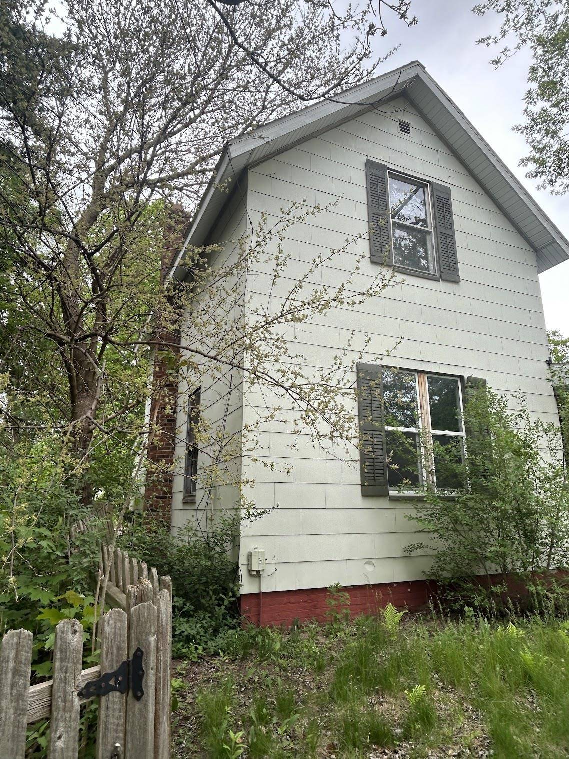 Flint, MI 48503,715 Avon ST