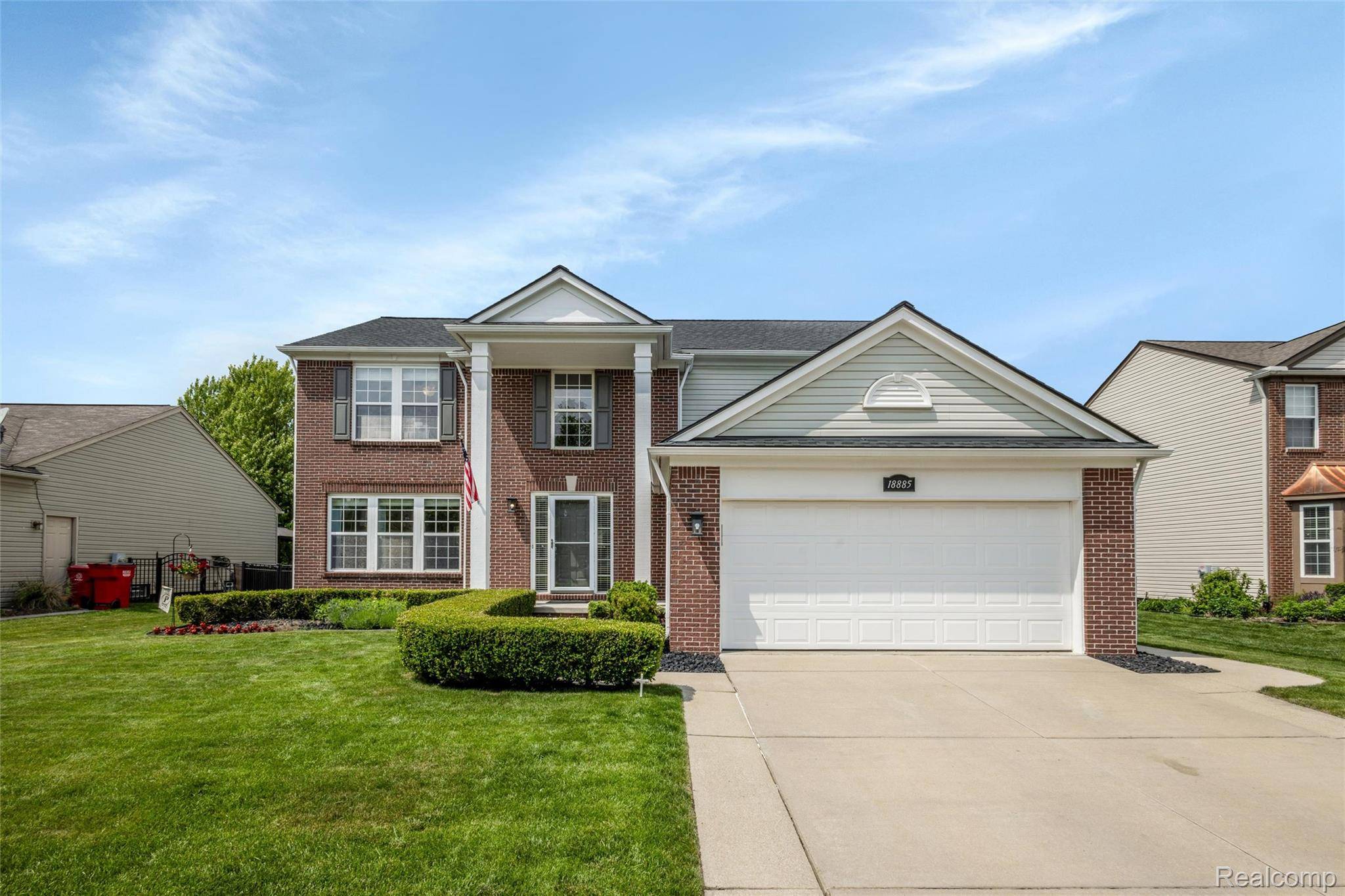 Macomb, MI 48042,18885 English Ivy DR