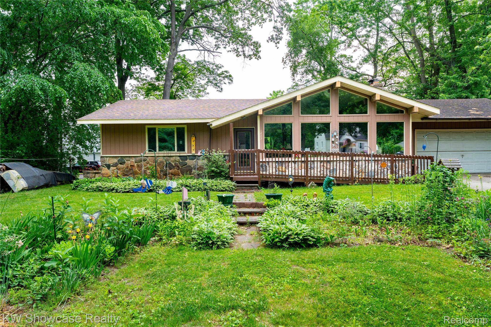 Commerce Twp, MI 48382,1845 Portlock AVE