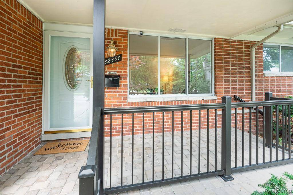 Warren, MI 48088,32353 Gainsborough DR