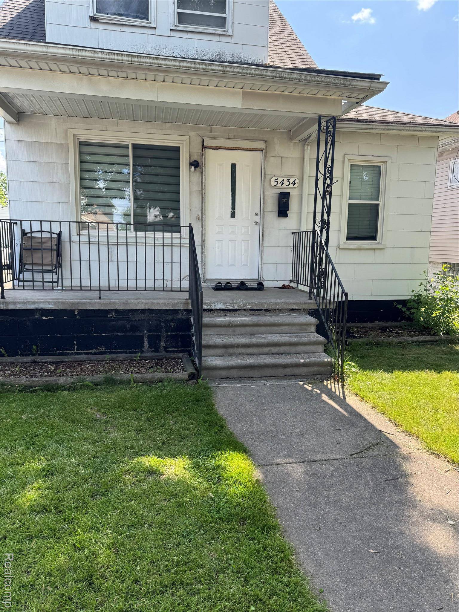 Dearborn, MI 48126,5434 Reuter ST