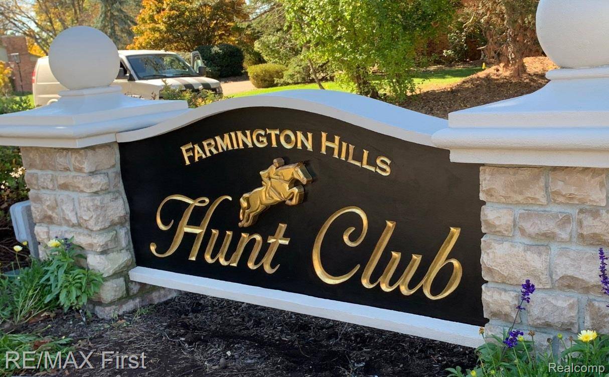 Farmington, MI 48335,37860 STABLEVIEW DR