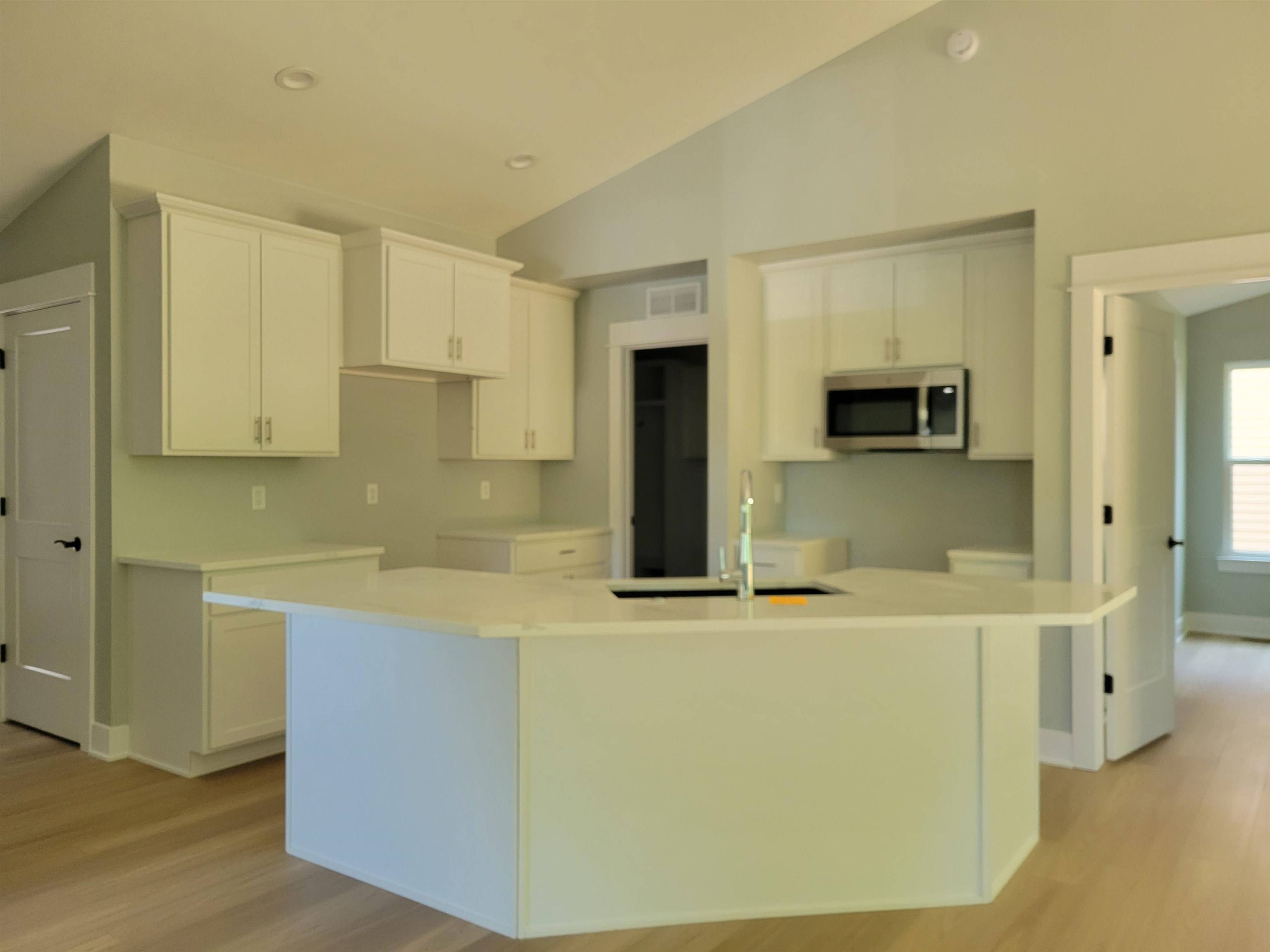 11453 Hidden Oaks DR, Vienna Twp, MI 48420