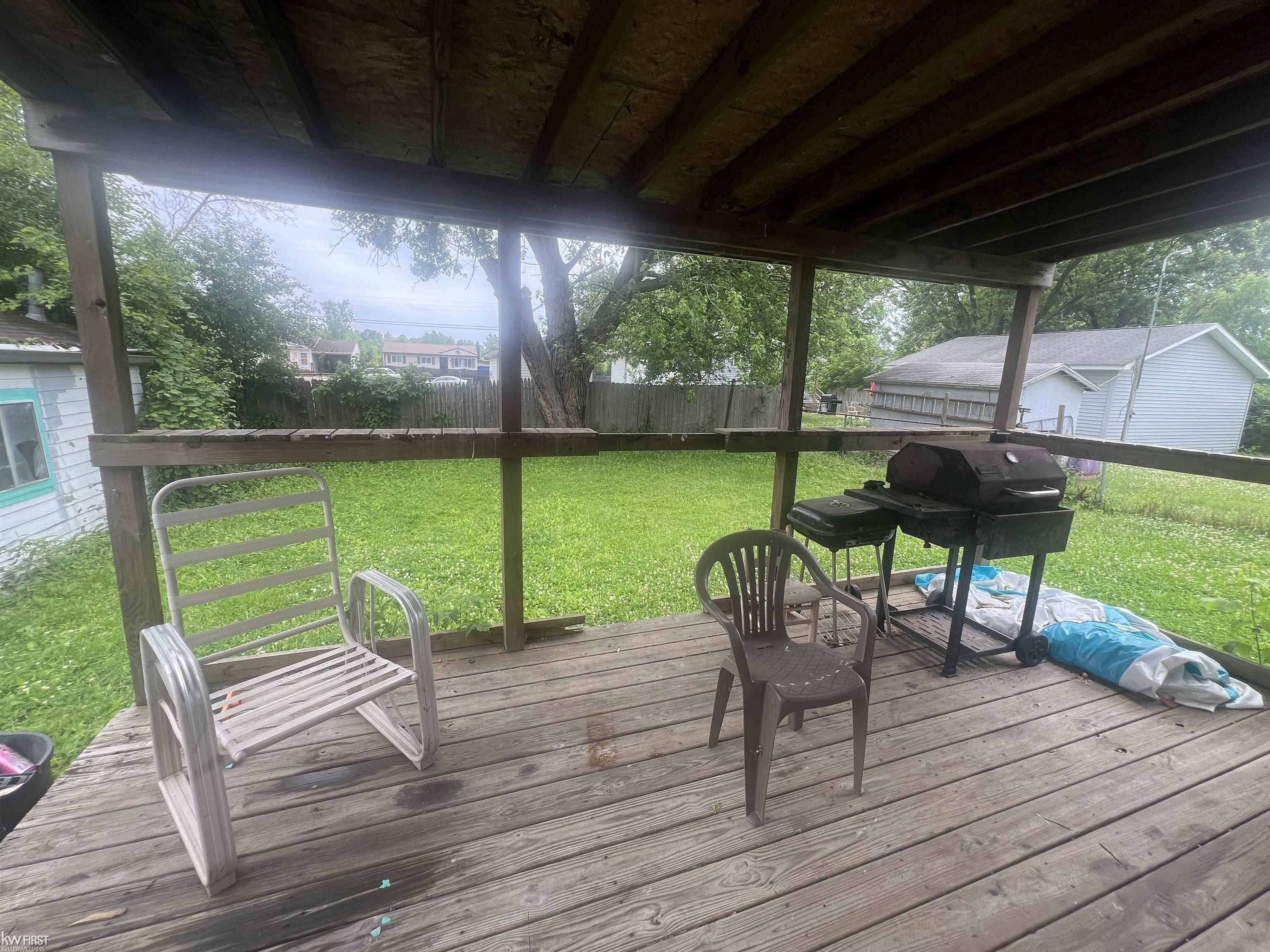 Flint, MI 48505,1297 W Kurtz AVE