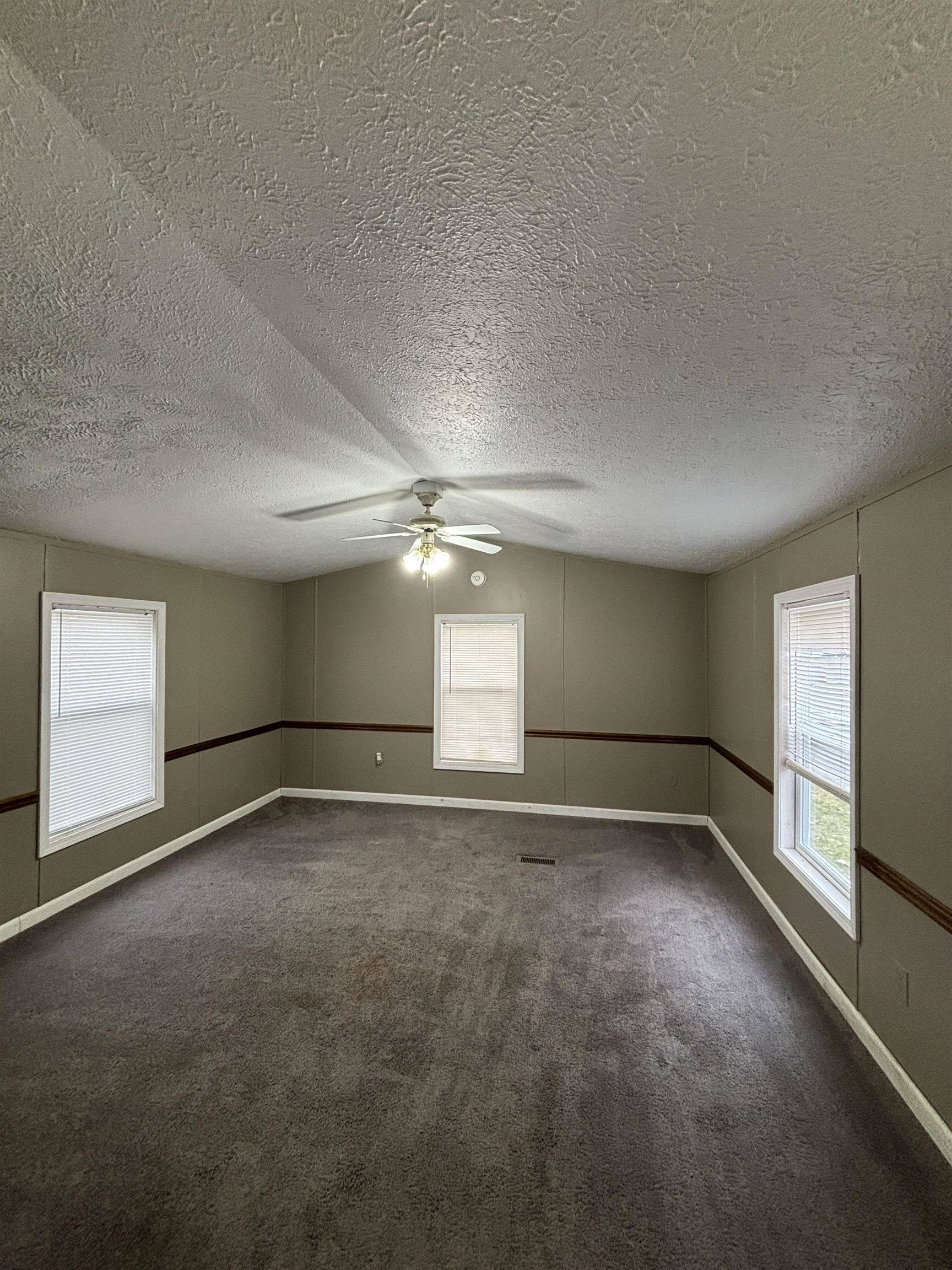 Croswell, MI 48422,5393 CEDAR ST