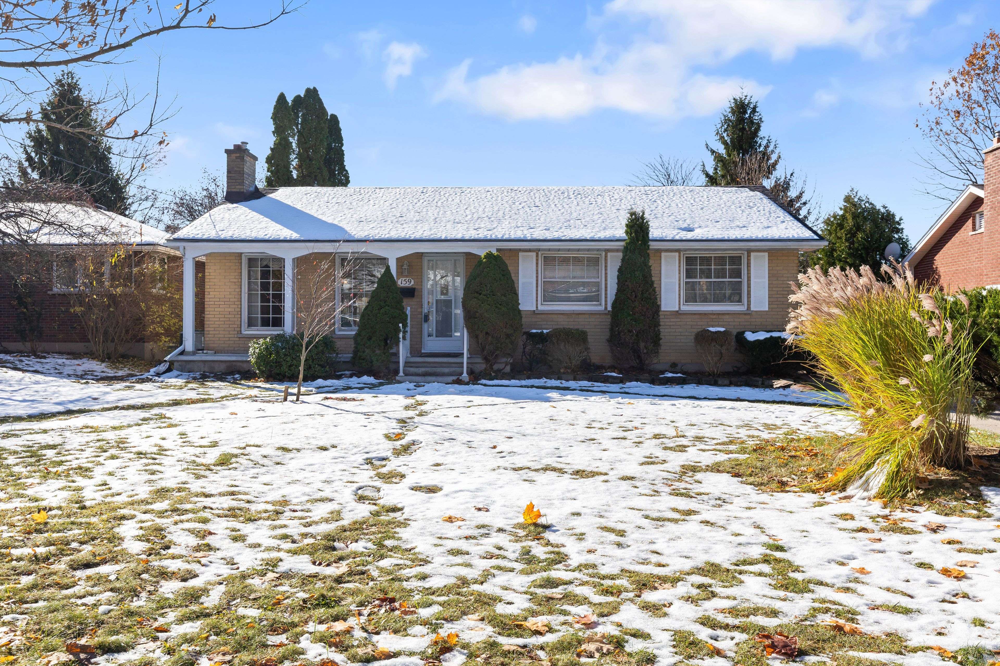 London South, ON N6J 1T7,159 Centre ST