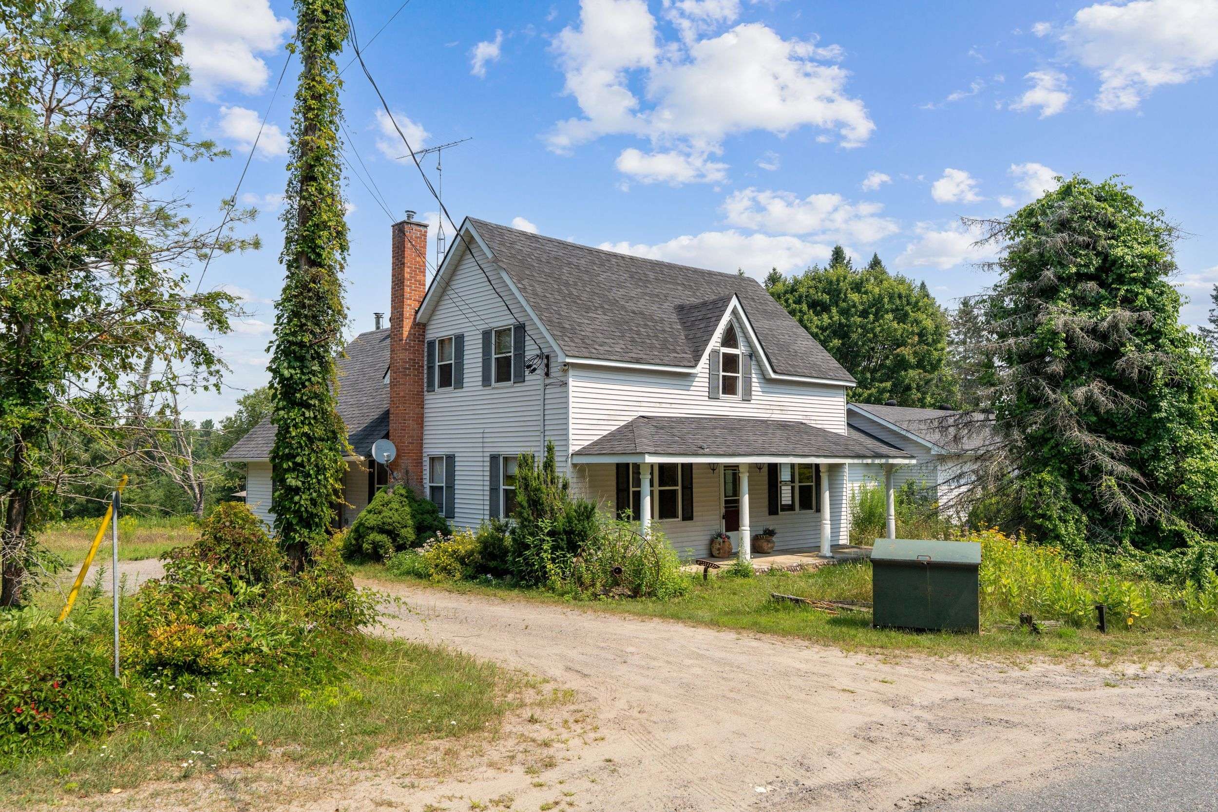 Lake Of Bays, ON P1L 1X3,2377 Fraserburg RD