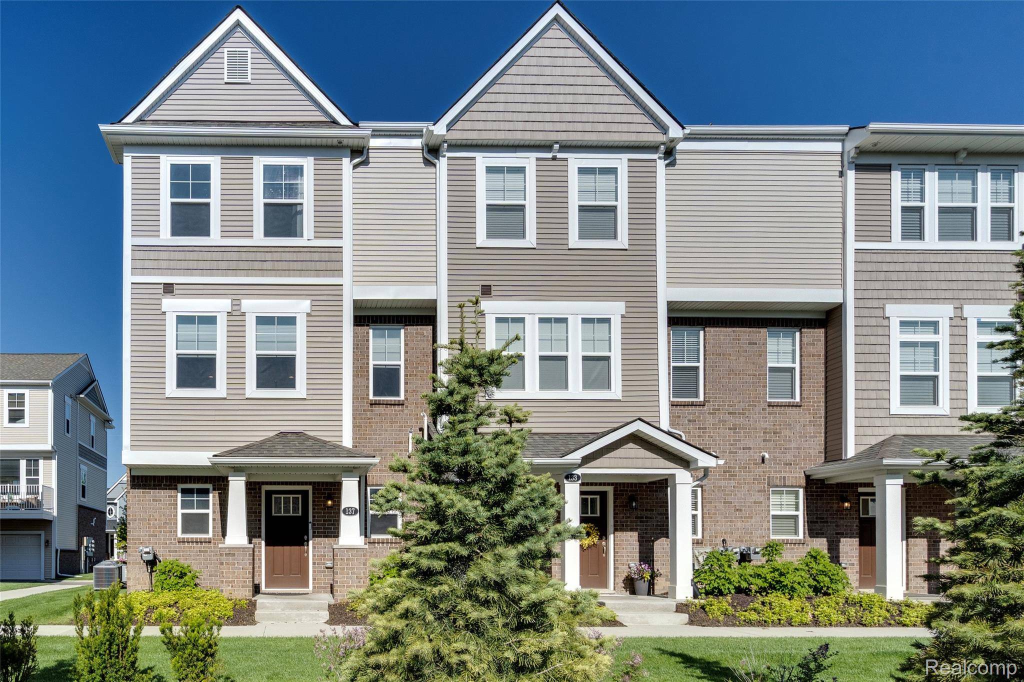 Wixom, MI 48393,137 Monument LN