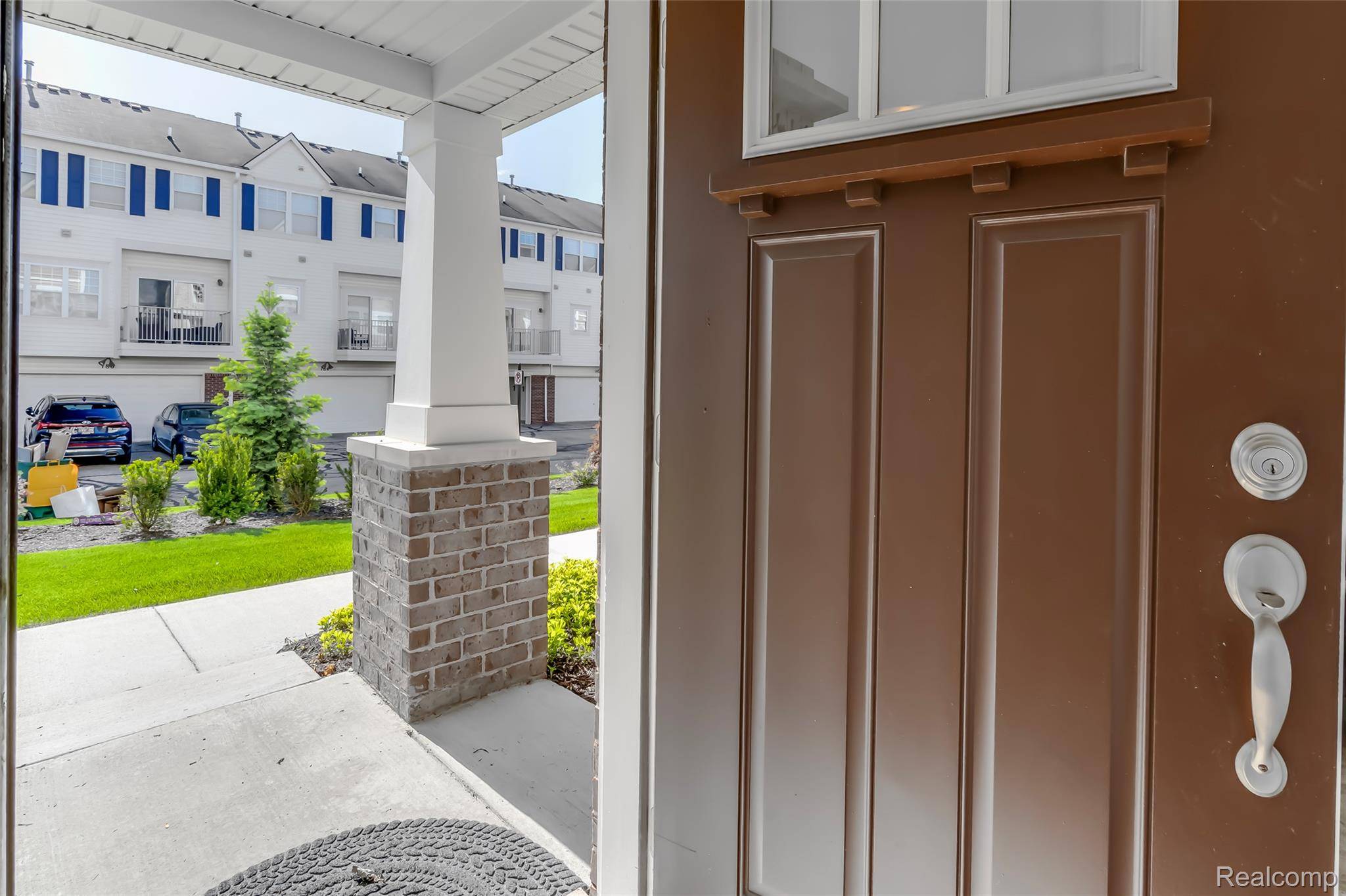 Wixom, MI 48393,137 Monument LN