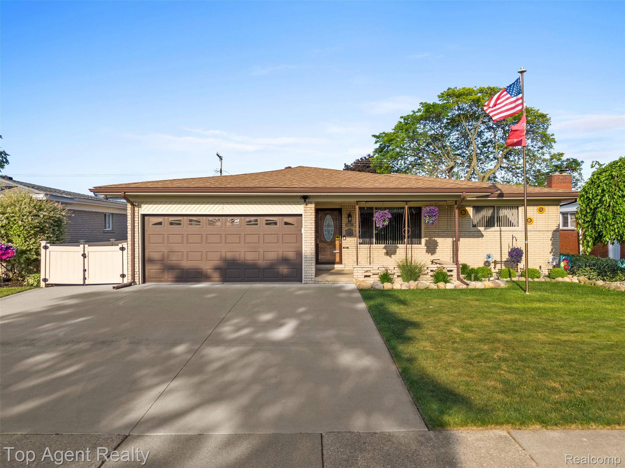 Warren, MI 48088,30922 Roselawn DR