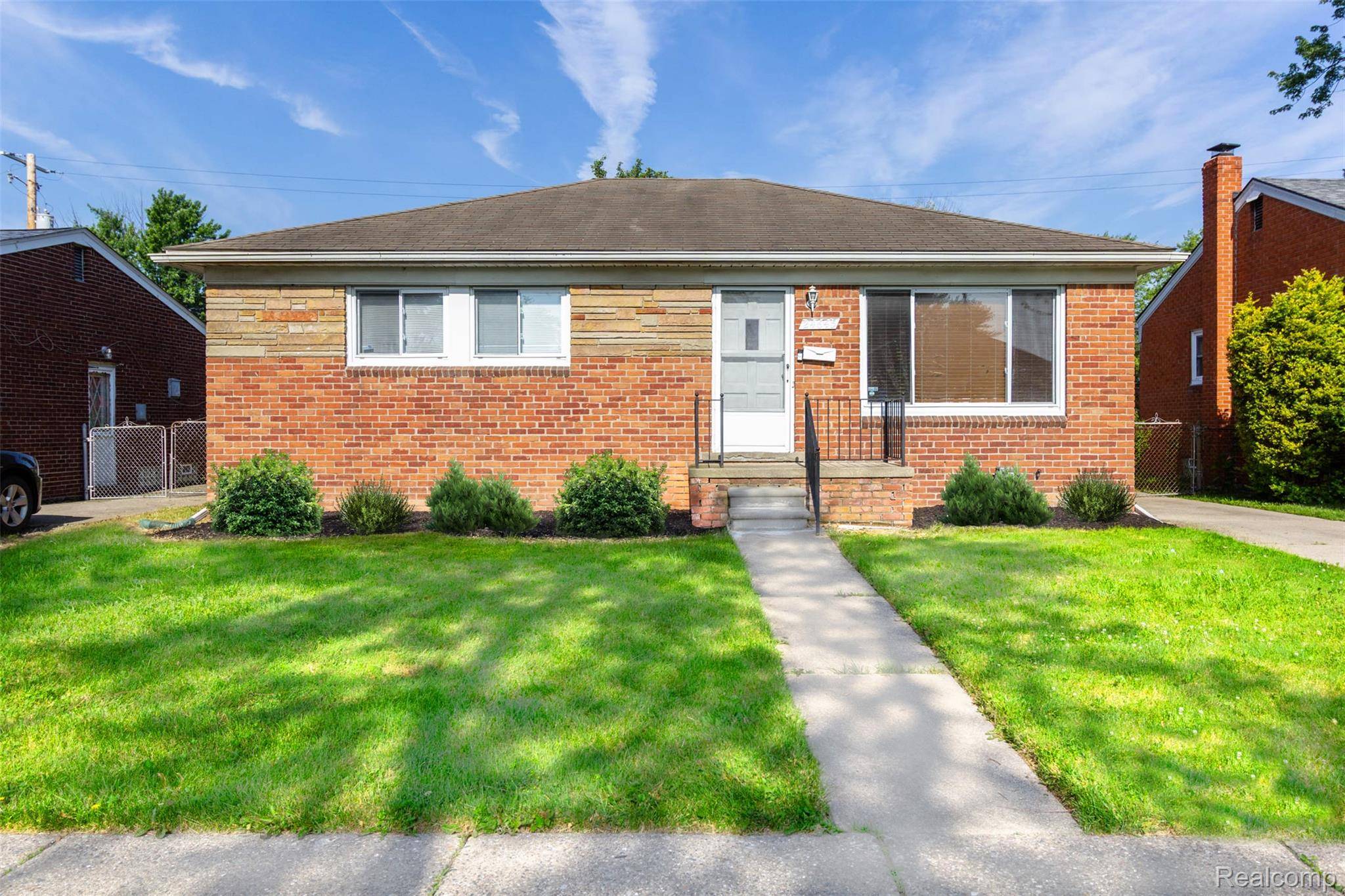 Eastpointe, MI 48021,24645 Greenbrier AVE