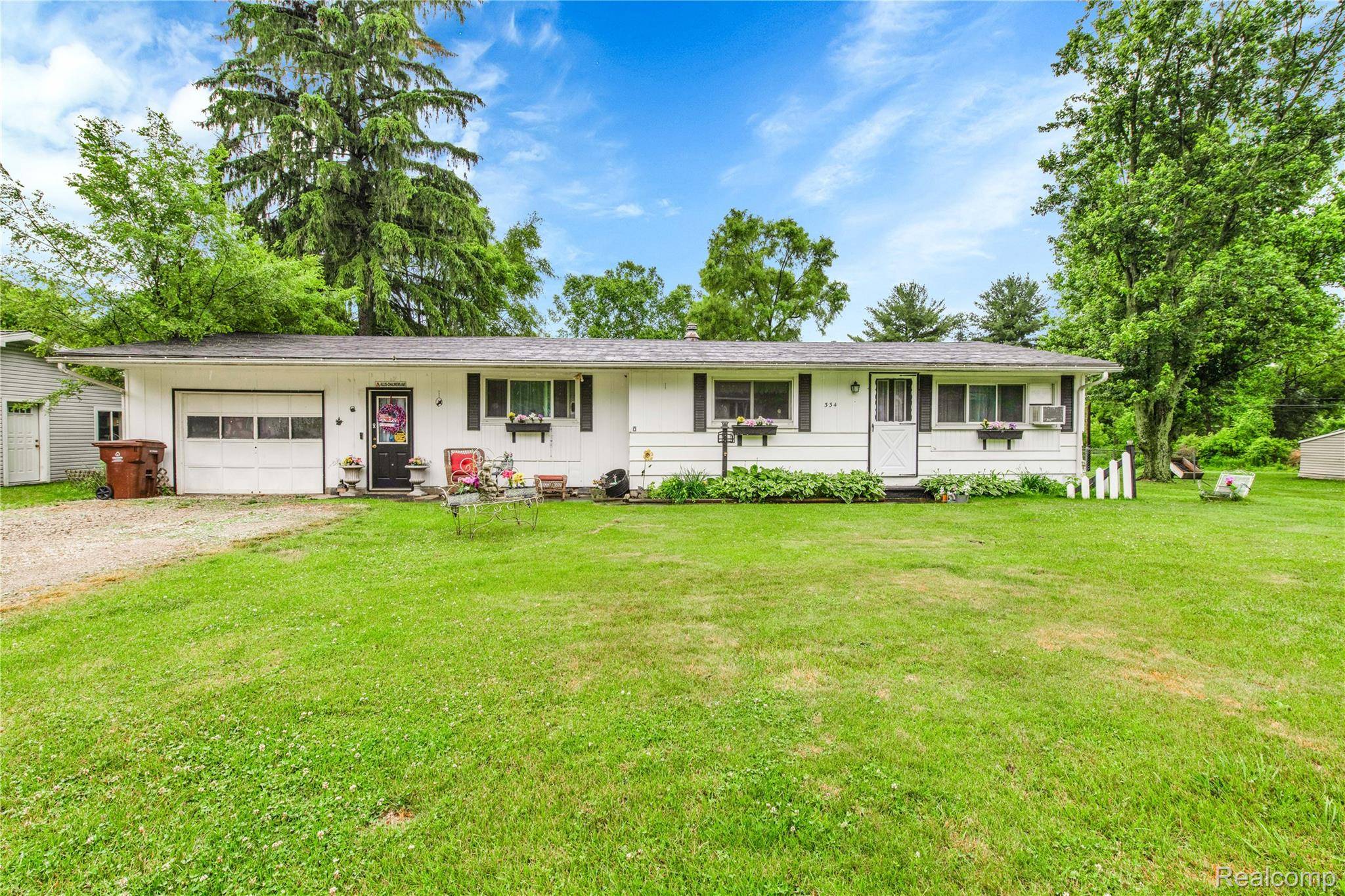 Webberville, MI 48892,334 Monroe ST