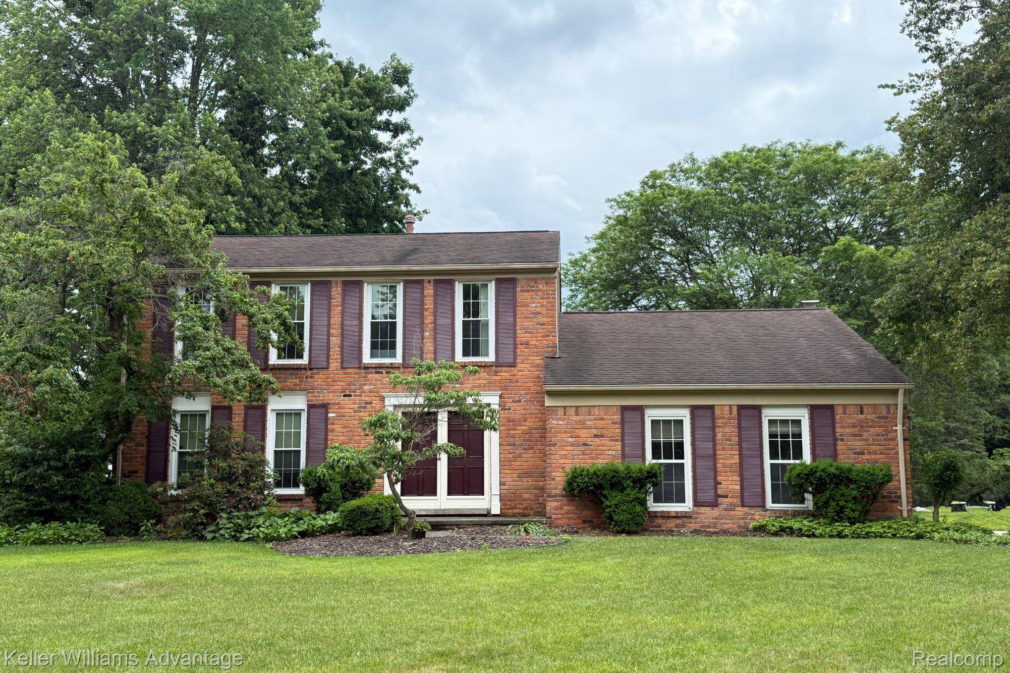 Novi, MI 48375,40795 Katie DR